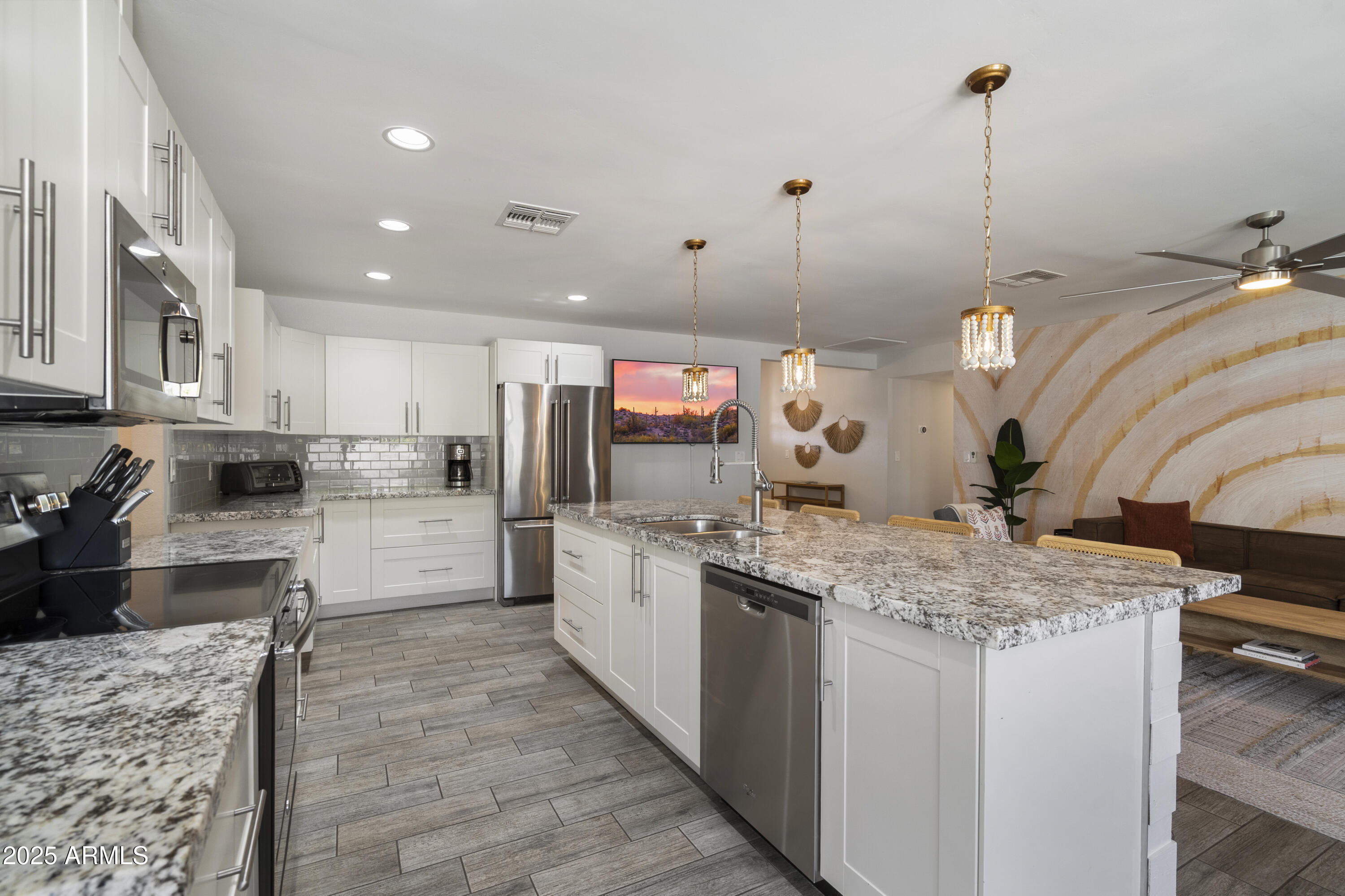 4904 E TIERRA BUENA Lane