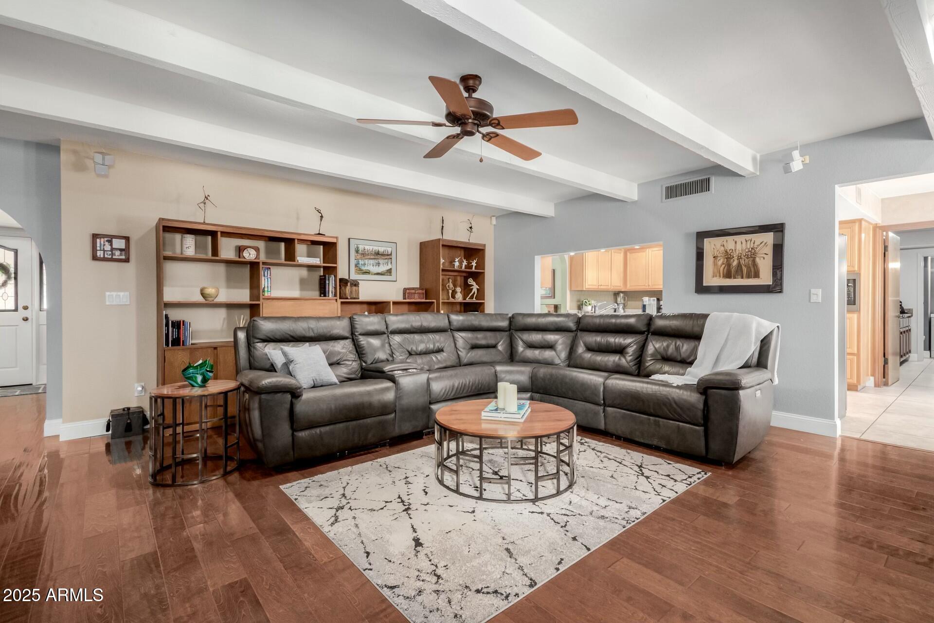 7634 W BLUEFIELD Avenue