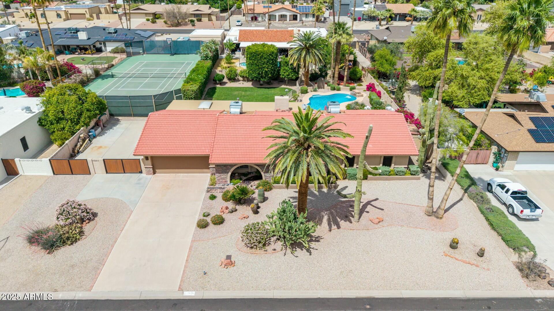 7634 W BLUEFIELD Avenue