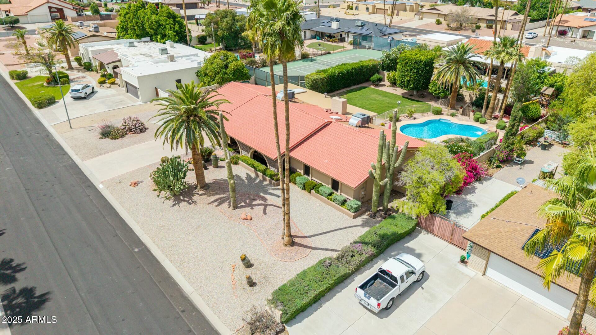 7634 W BLUEFIELD Avenue