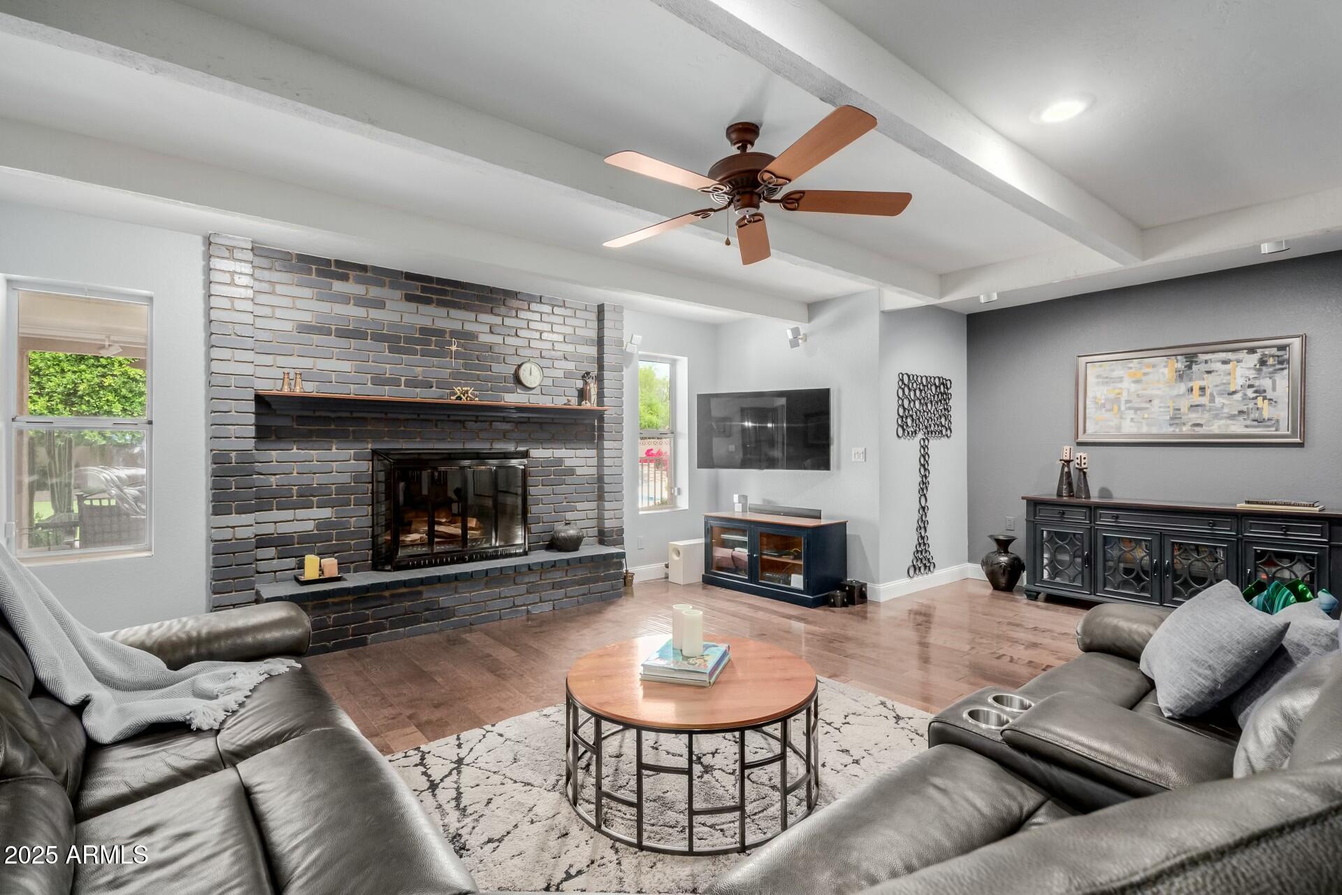 7634 W BLUEFIELD Avenue