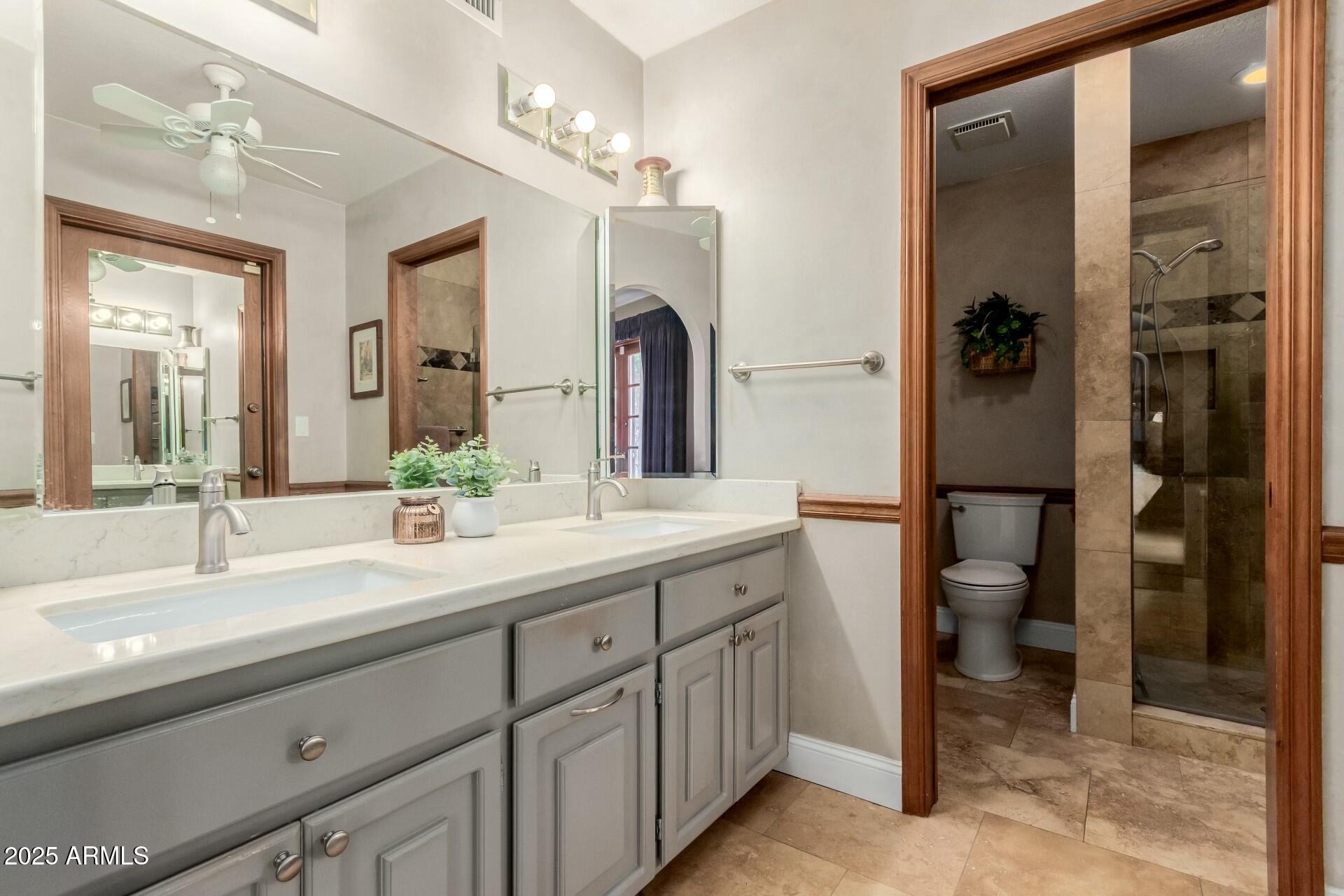 7634 W BLUEFIELD Avenue