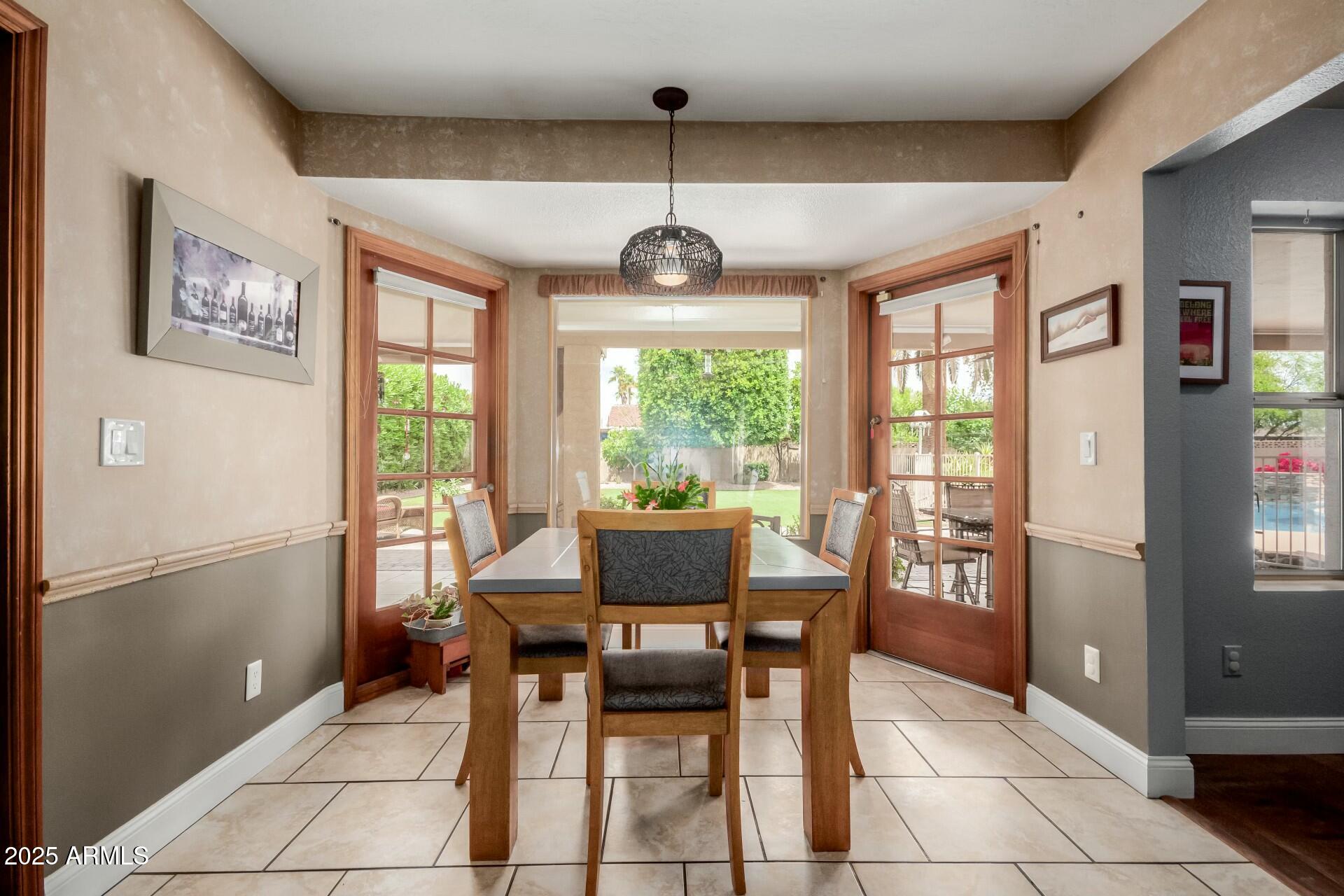 7634 W BLUEFIELD Avenue