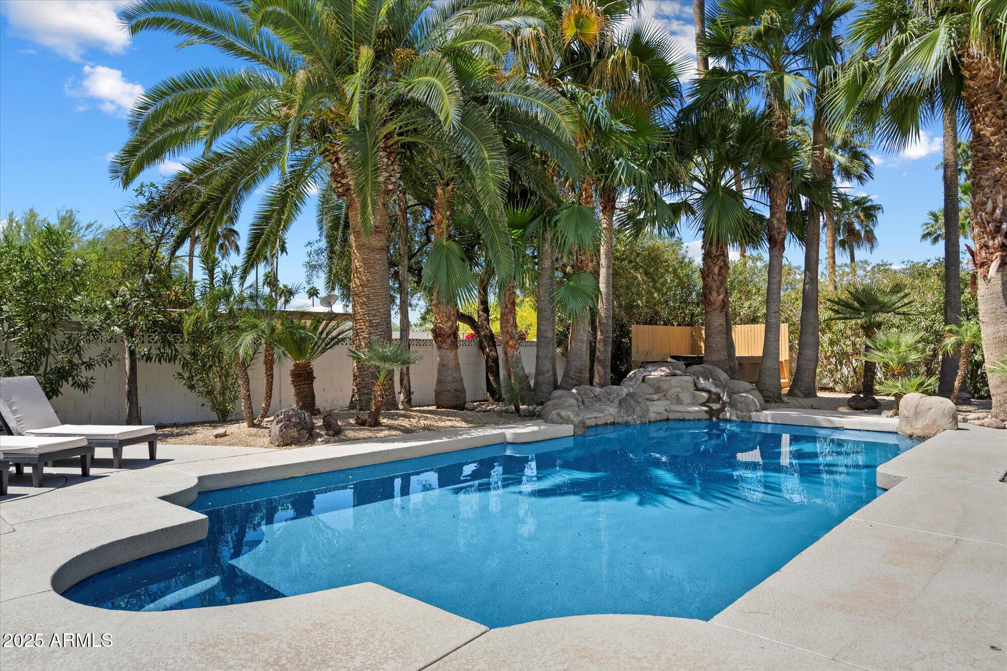 5701 E CHARTER OAK Road