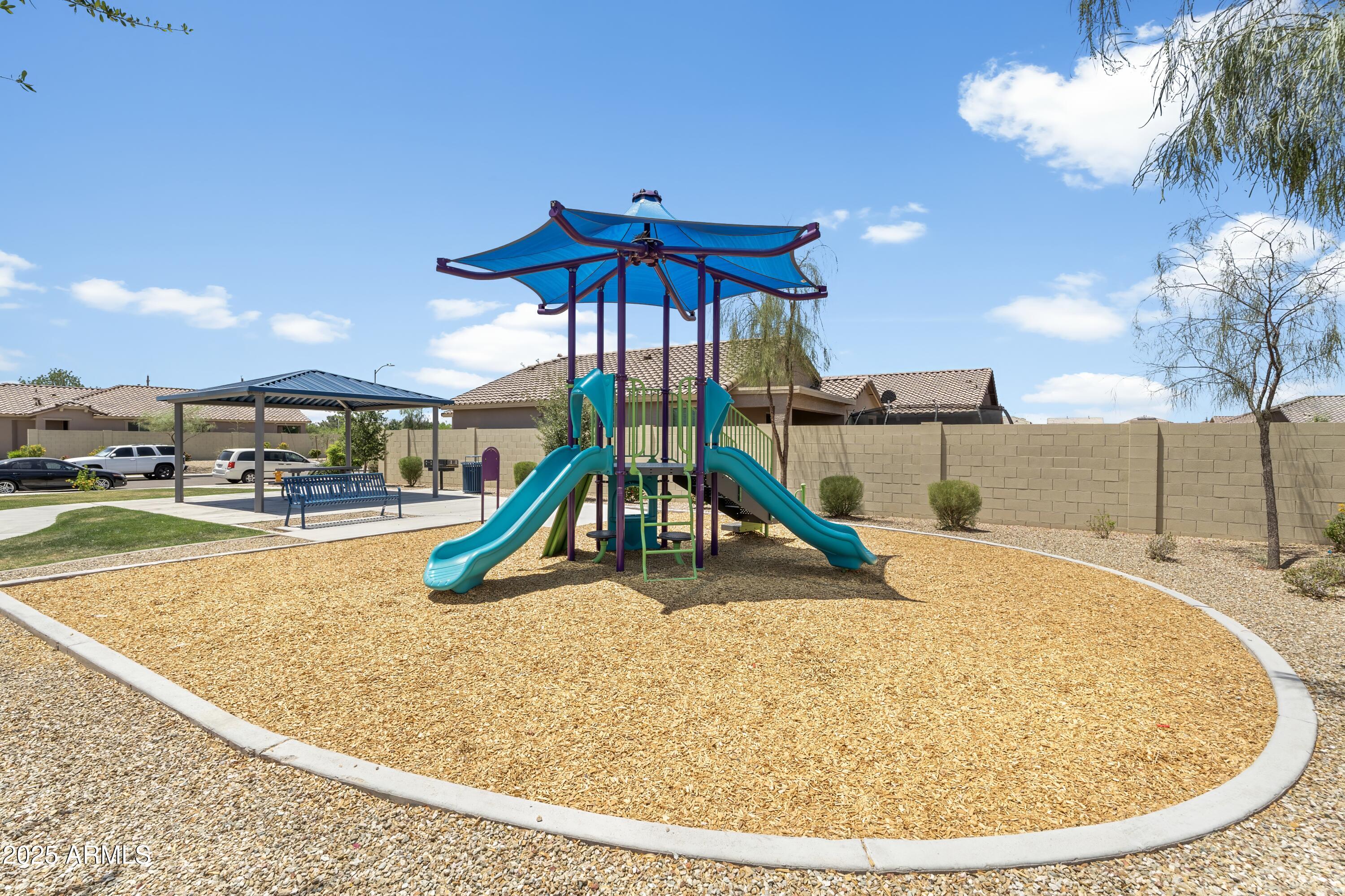 6338 W RAYMOND Street