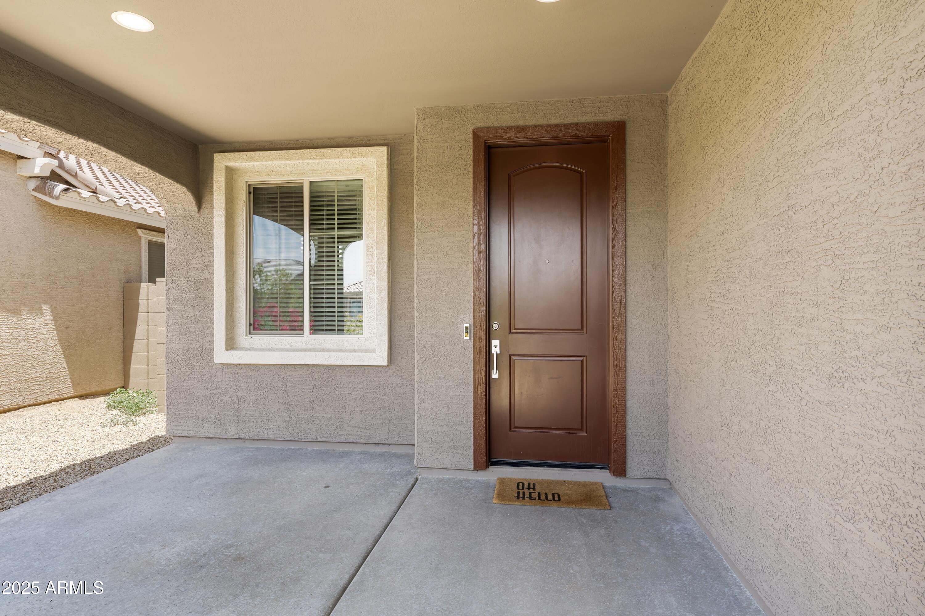 6338 W RAYMOND Street