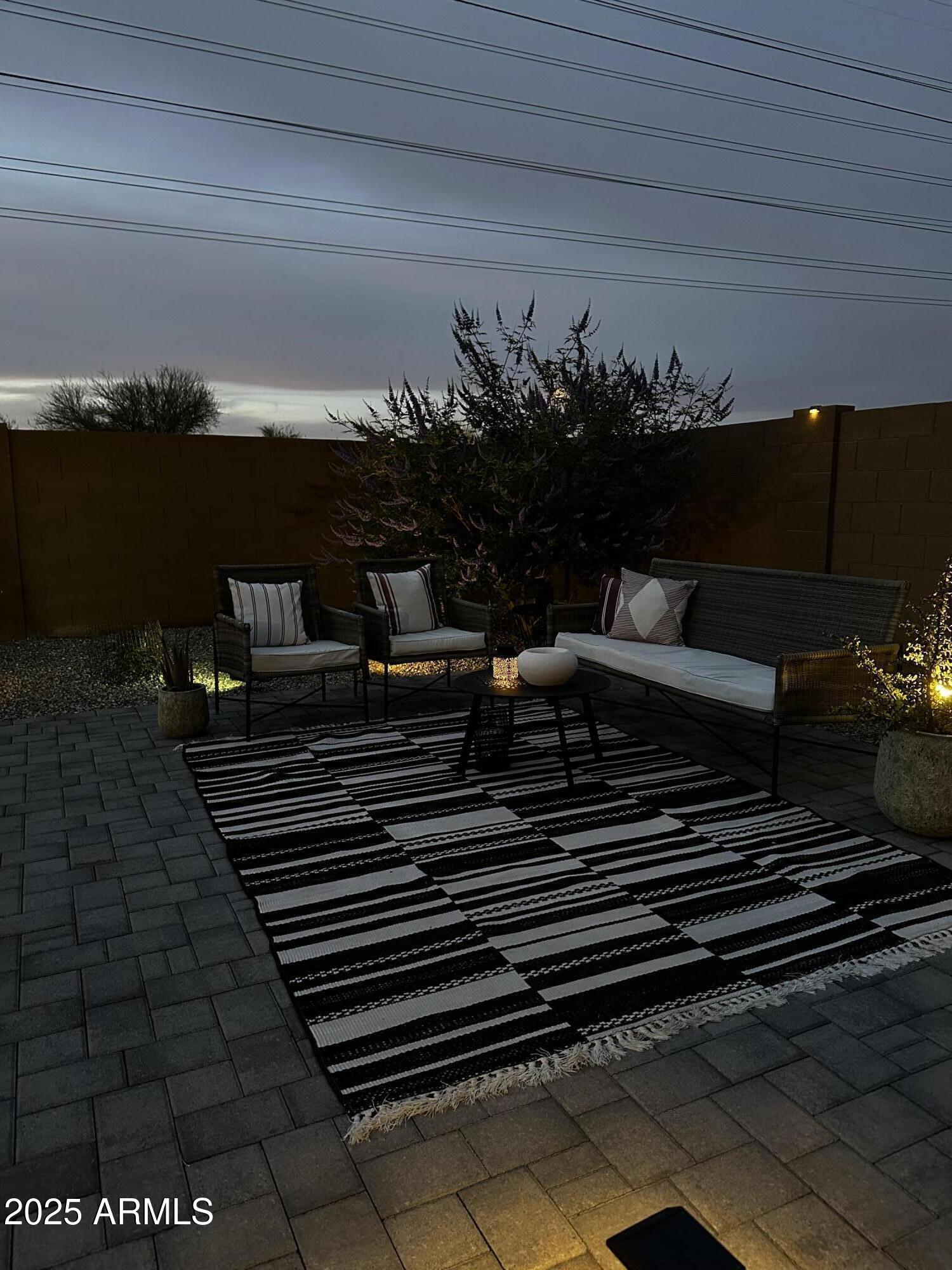 6338 W RAYMOND Street