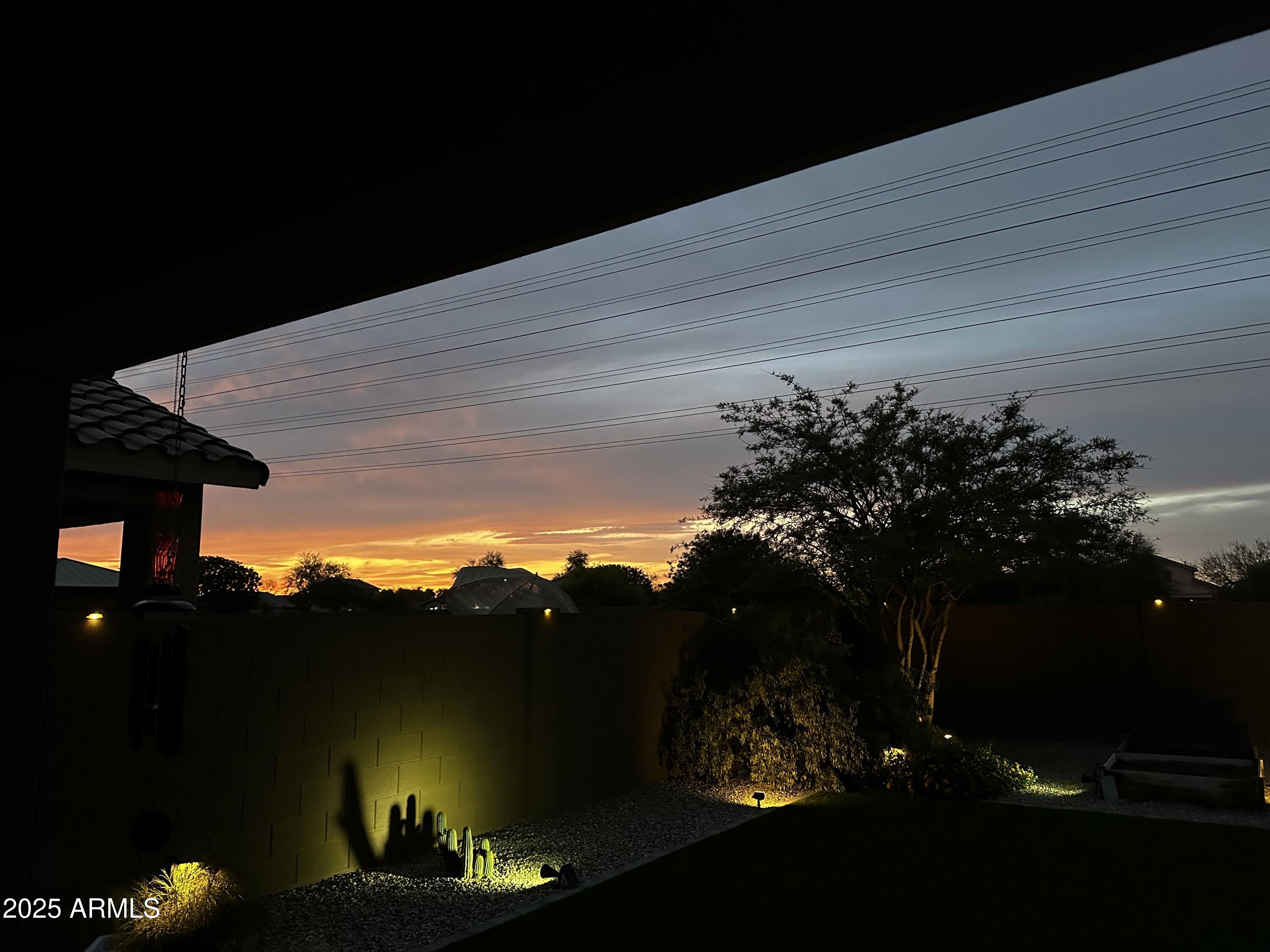 6338 W RAYMOND Street