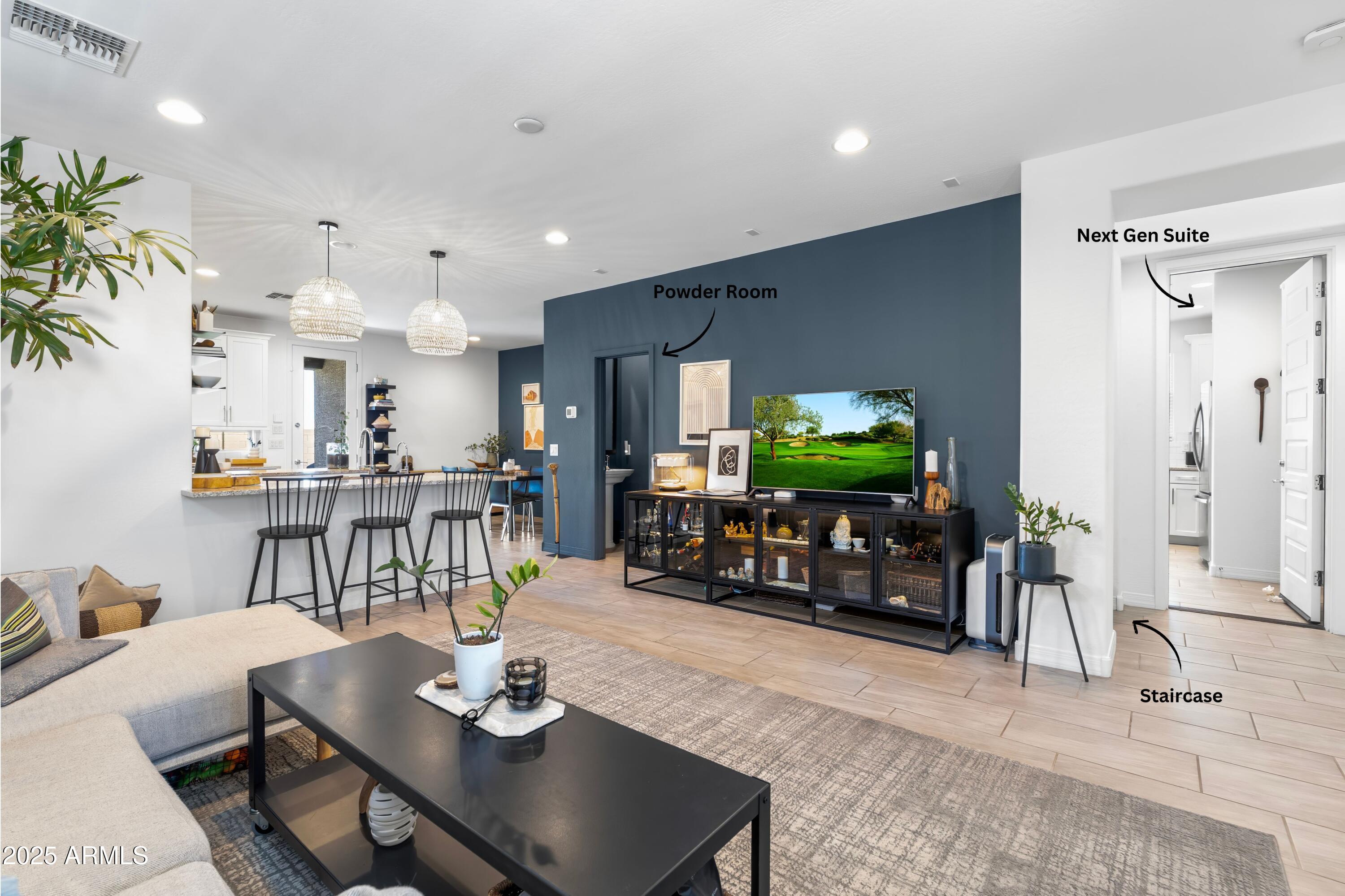 6338 W RAYMOND Street