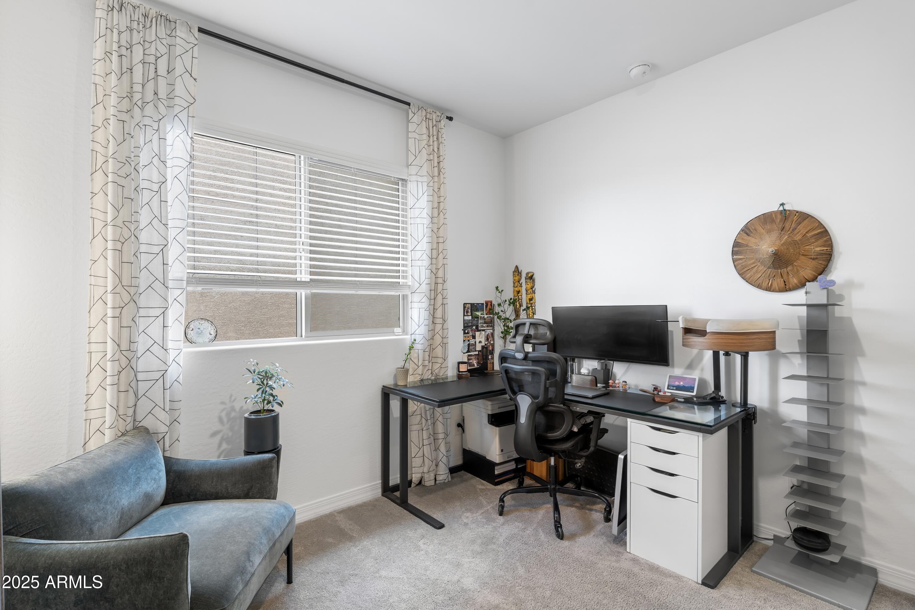 6338 W RAYMOND Street