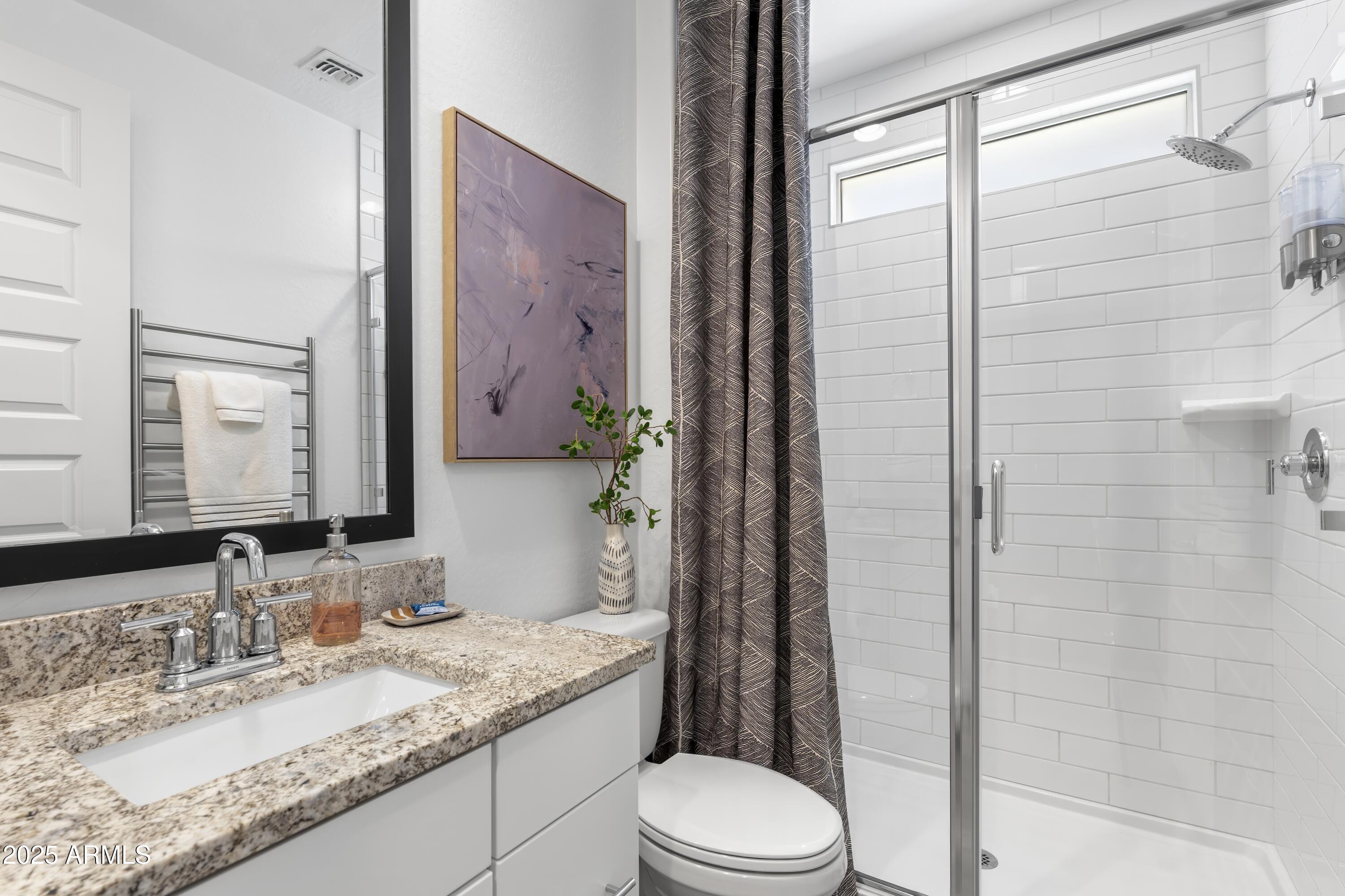 6338 W RAYMOND Street