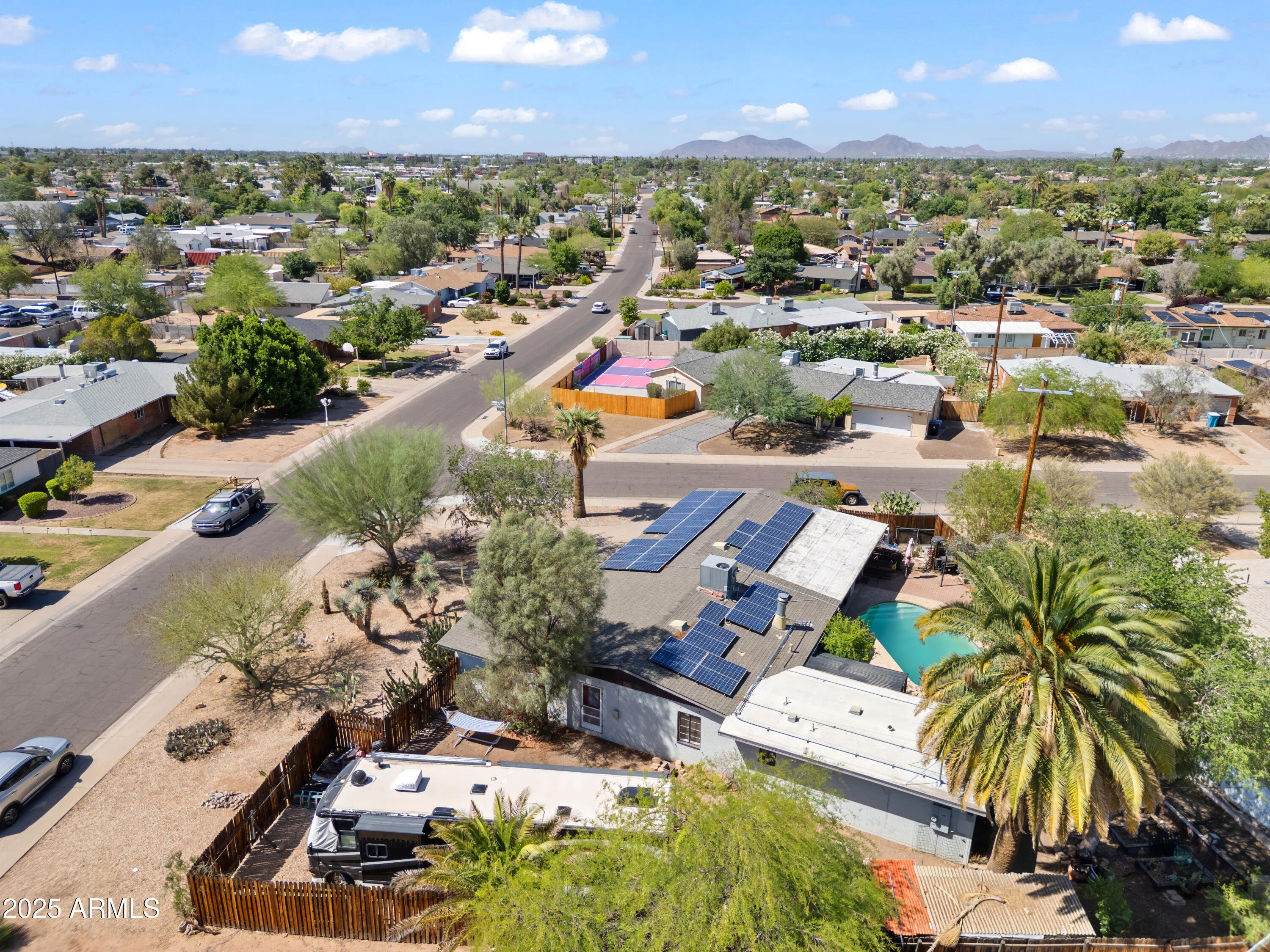 1749 W MONTEROSA Street