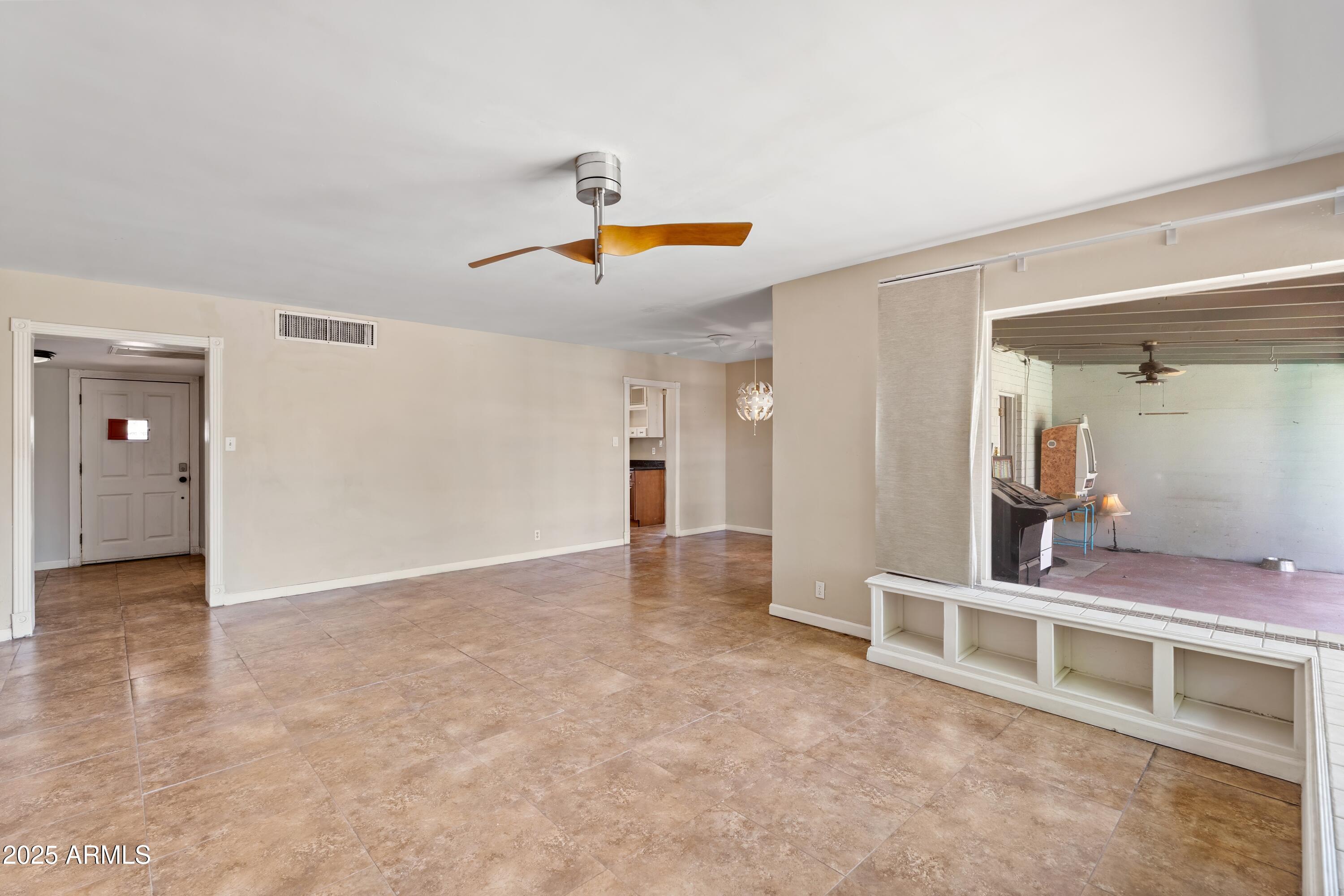 1749 W MONTEROSA Street