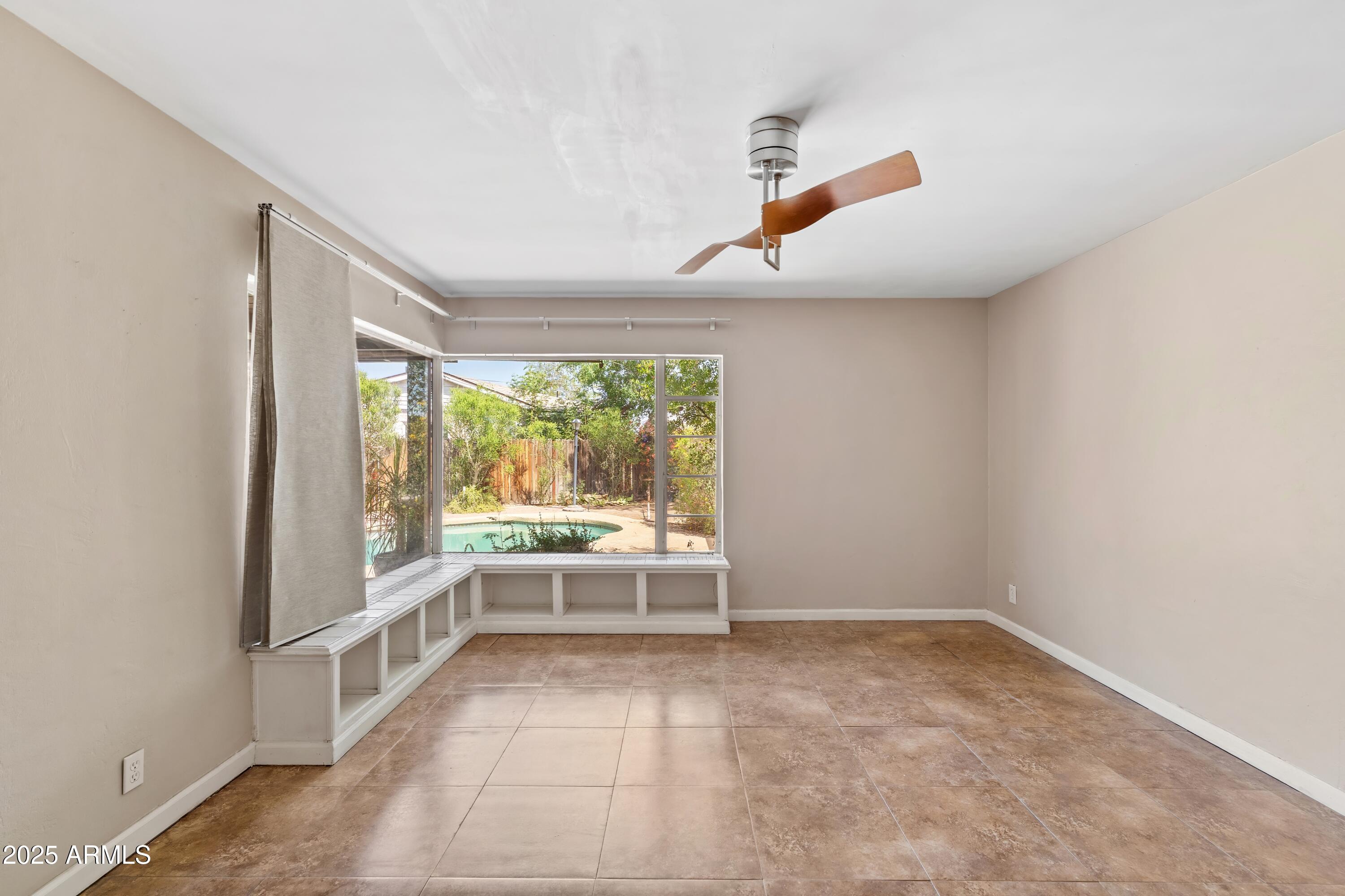 1749 W MONTEROSA Street