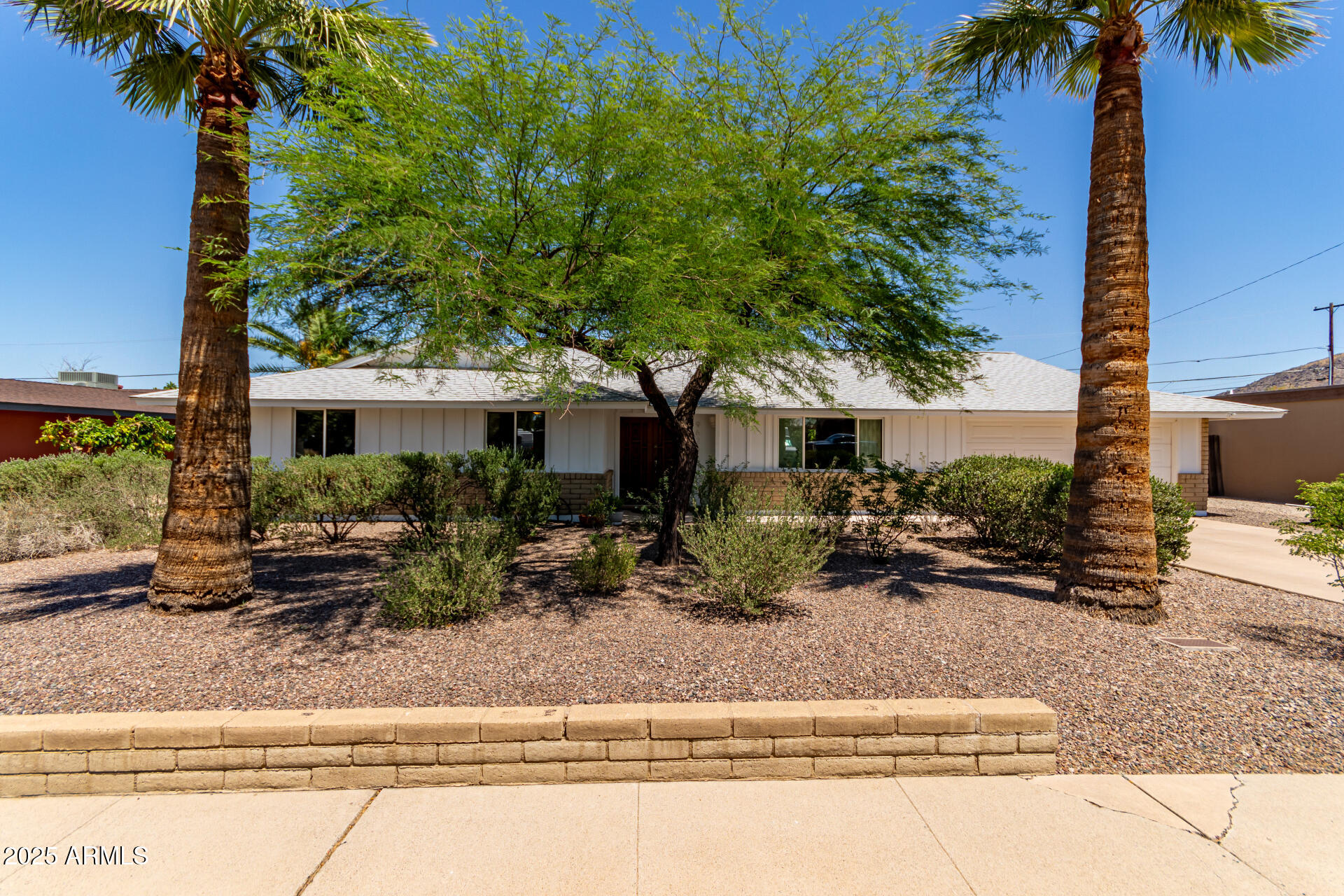 9623 N 34TH Place