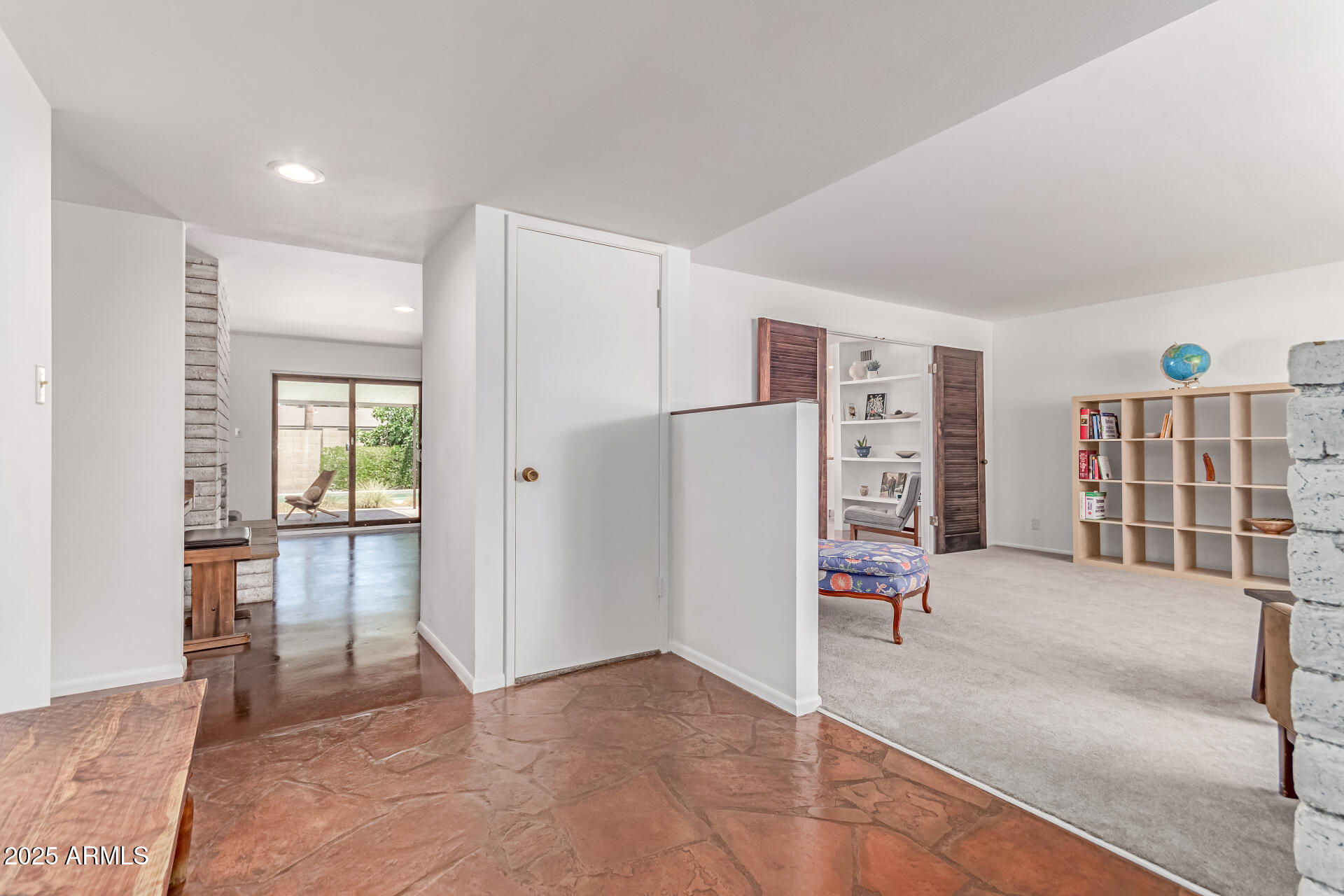 9623 N 34TH Place