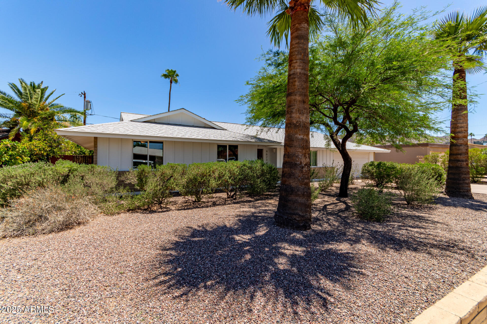 9623 N 34TH Place