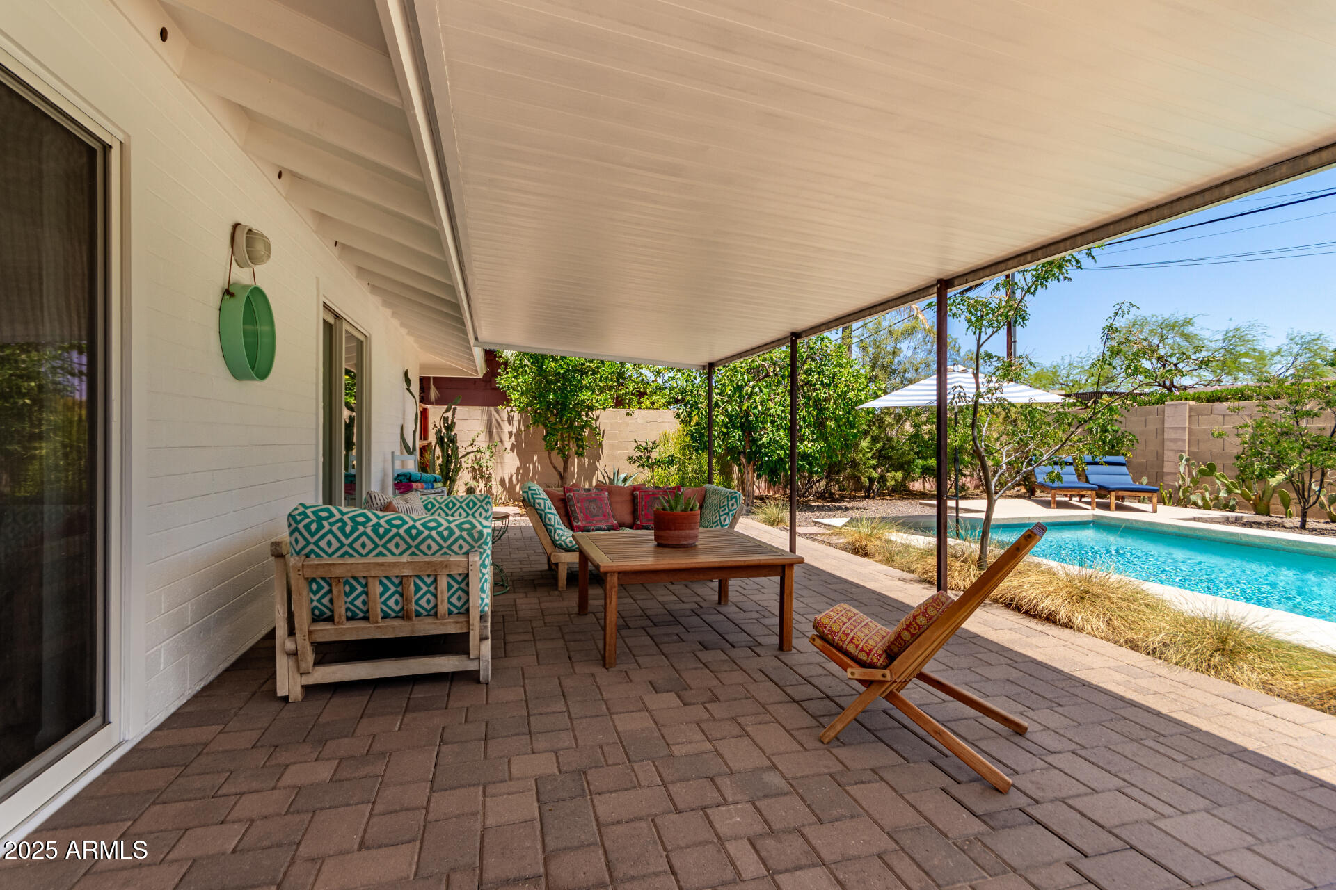 9623 N 34TH Place