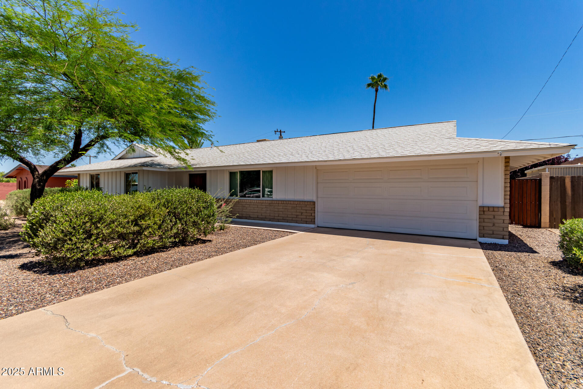 9623 N 34TH Place