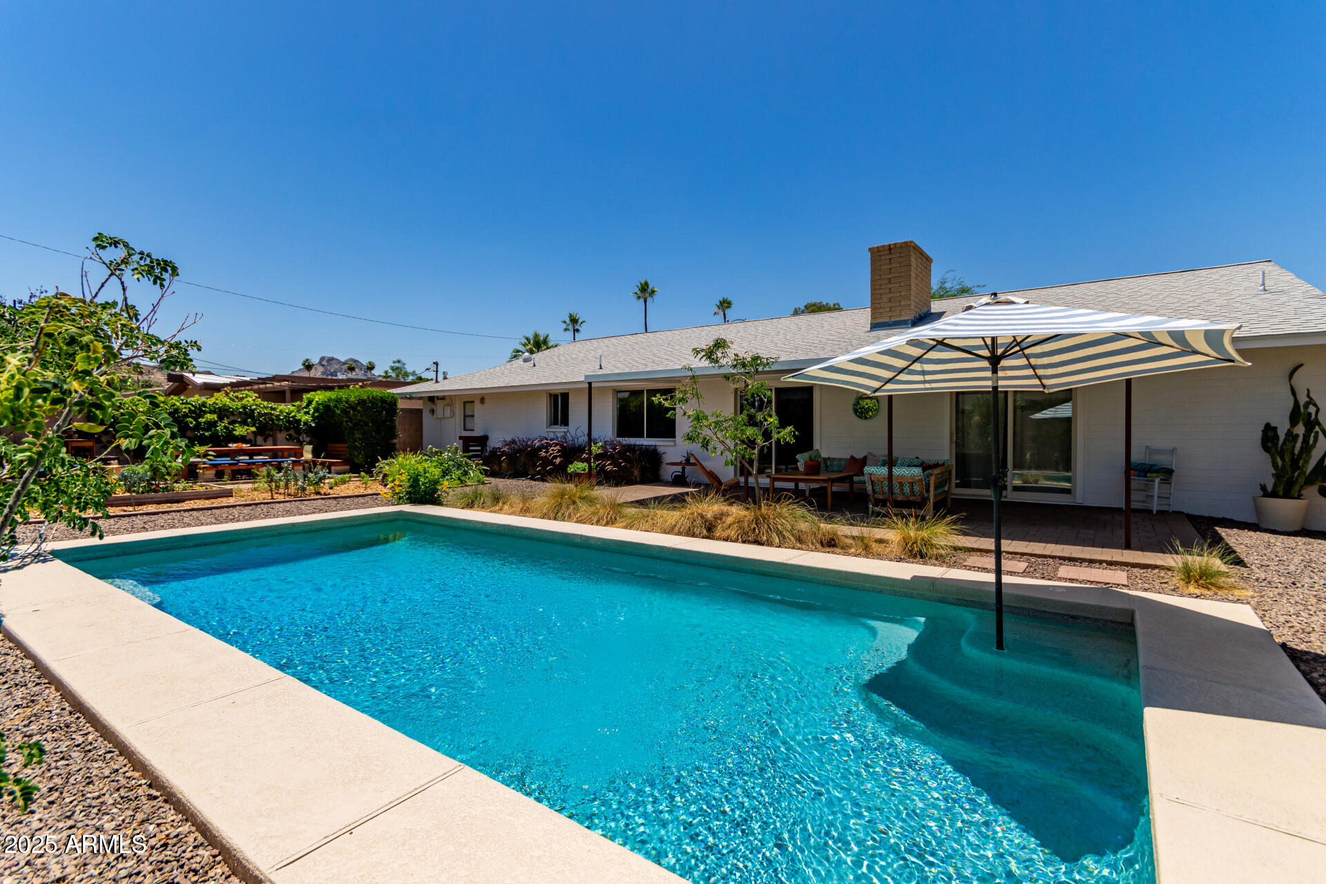 9623 N 34TH Place