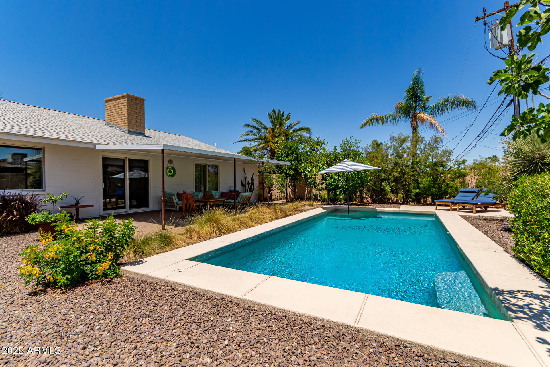 9623 N 34TH Place