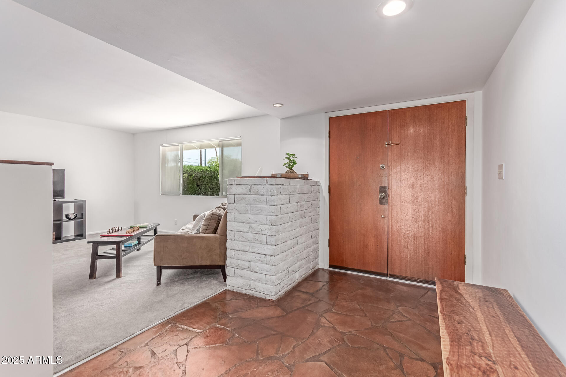9623 N 34TH Place
