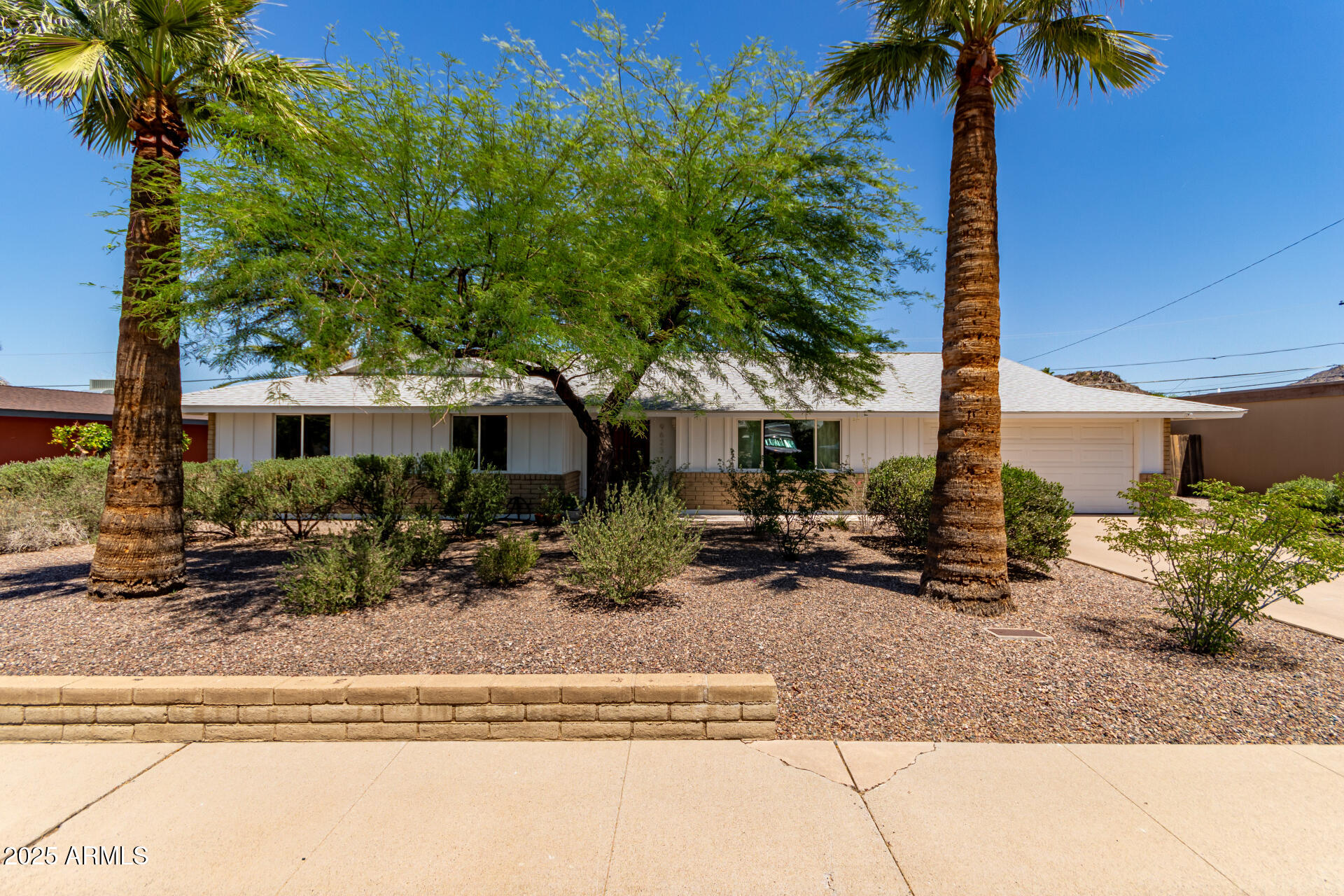 9623 N 34TH Place