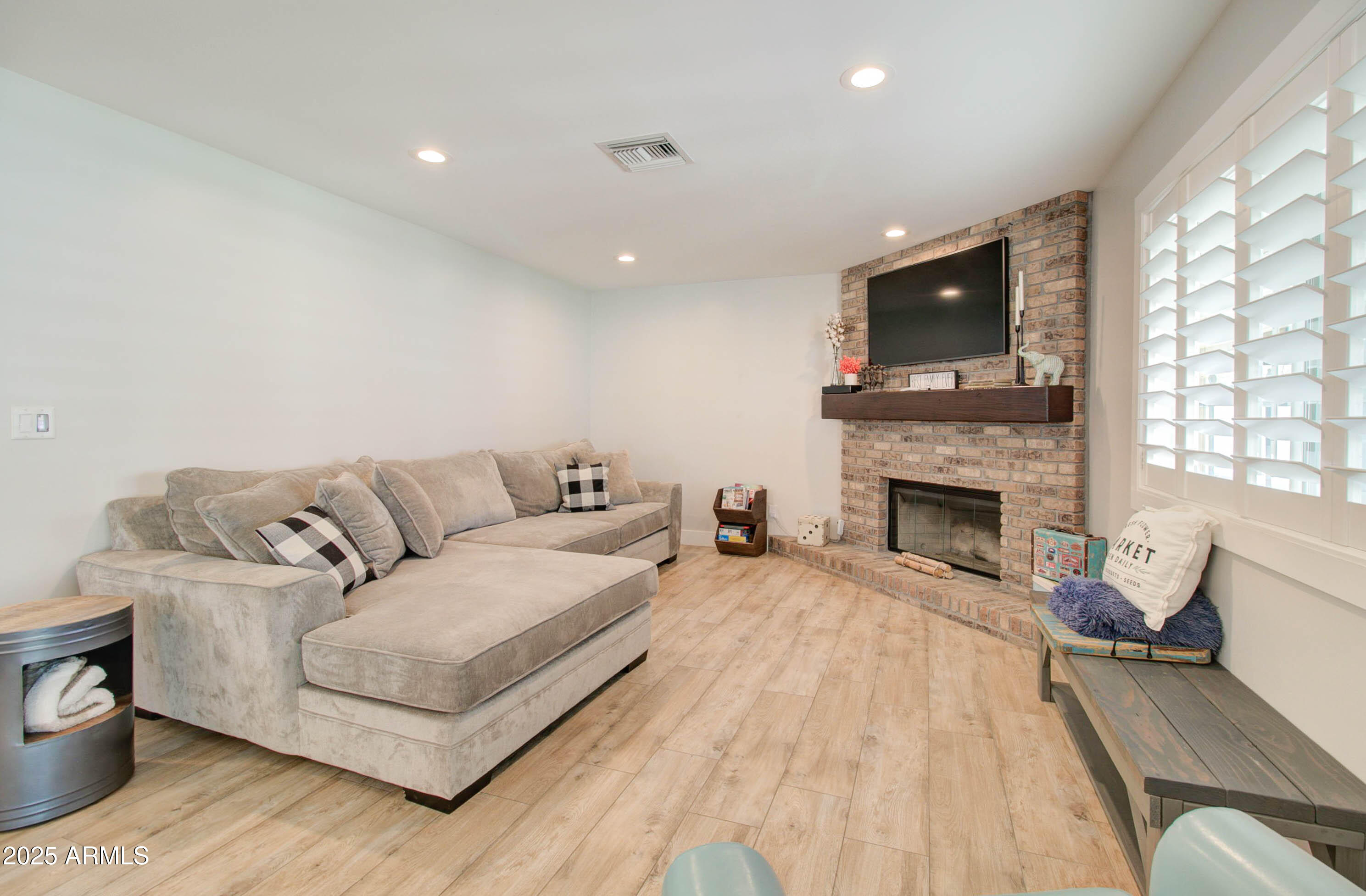 3522 S KACHINA Drive