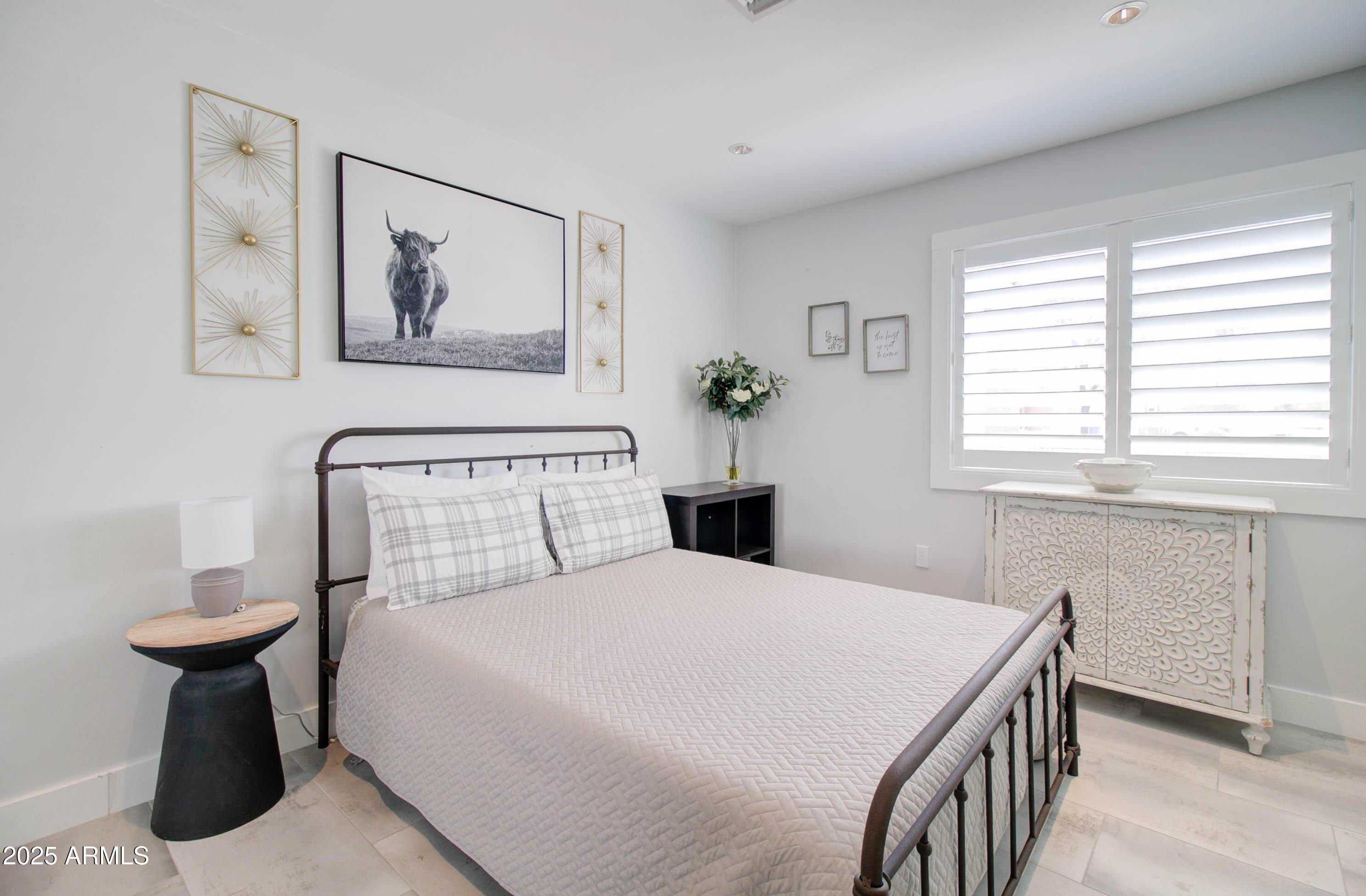 3522 S KACHINA Drive