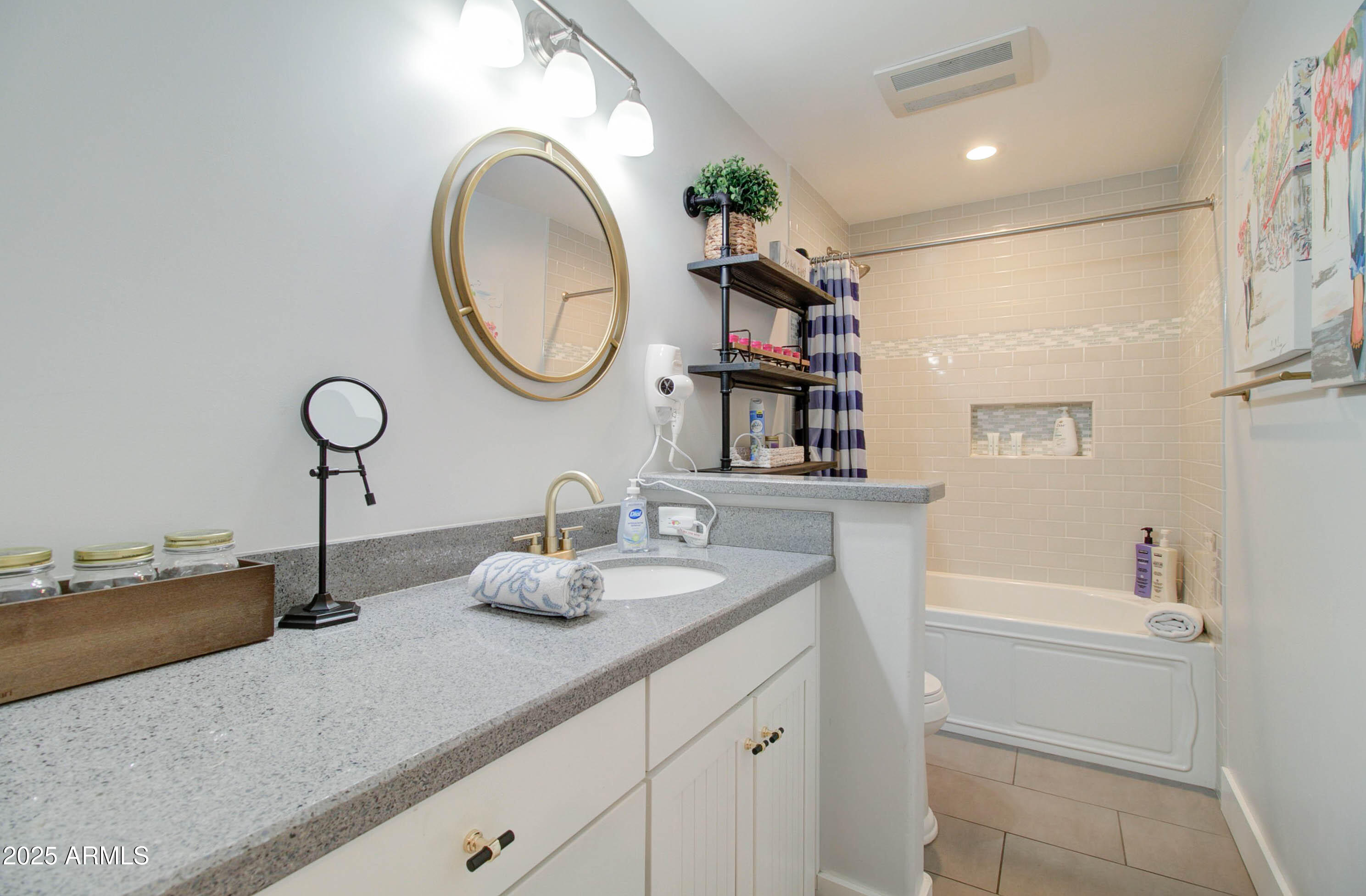 3522 S KACHINA Drive