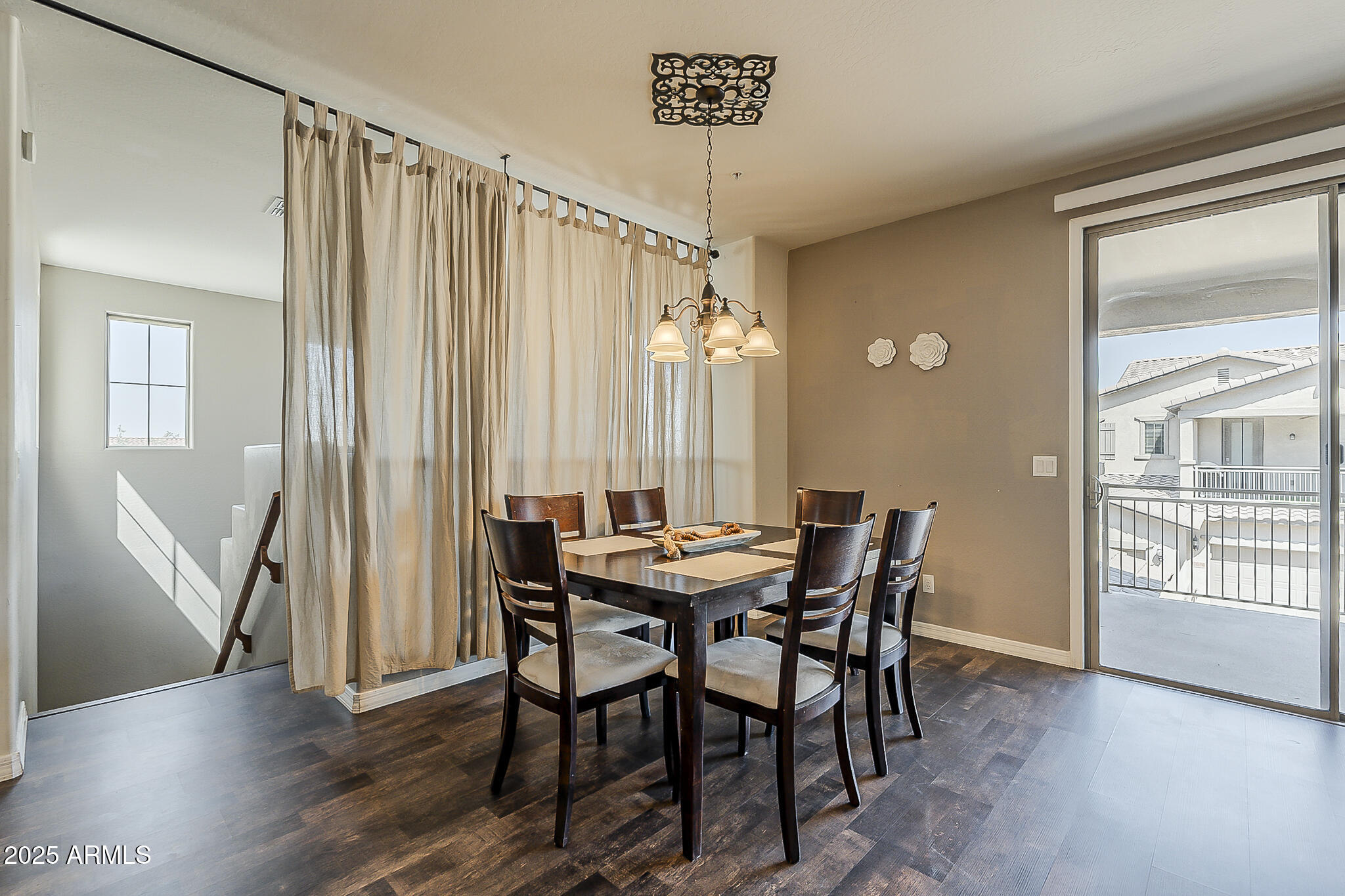 2124 W HUNTER Court 237