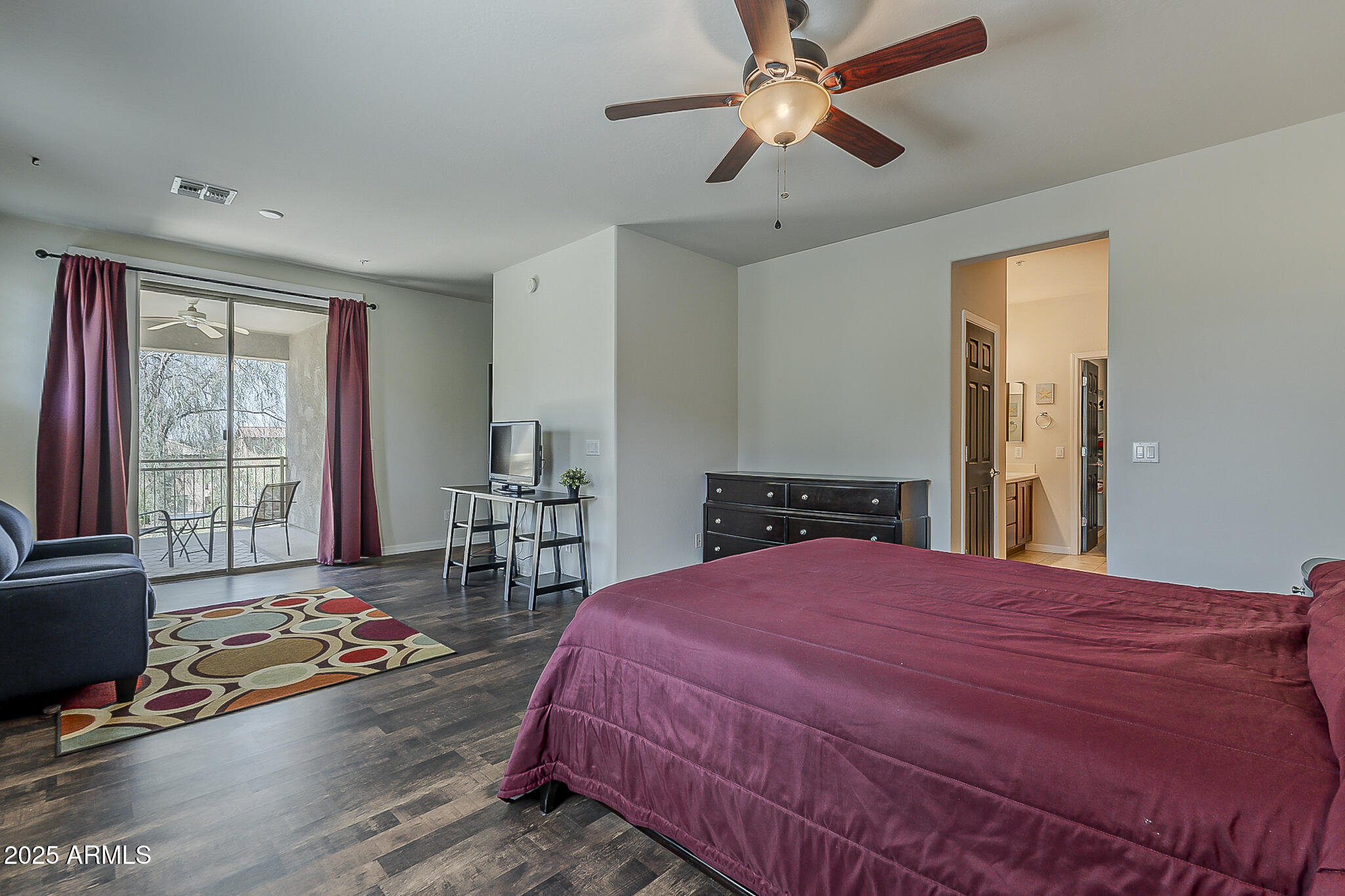 2124 W HUNTER Court 237