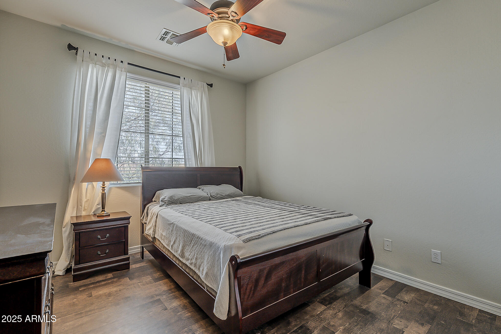 2124 W HUNTER Court 237