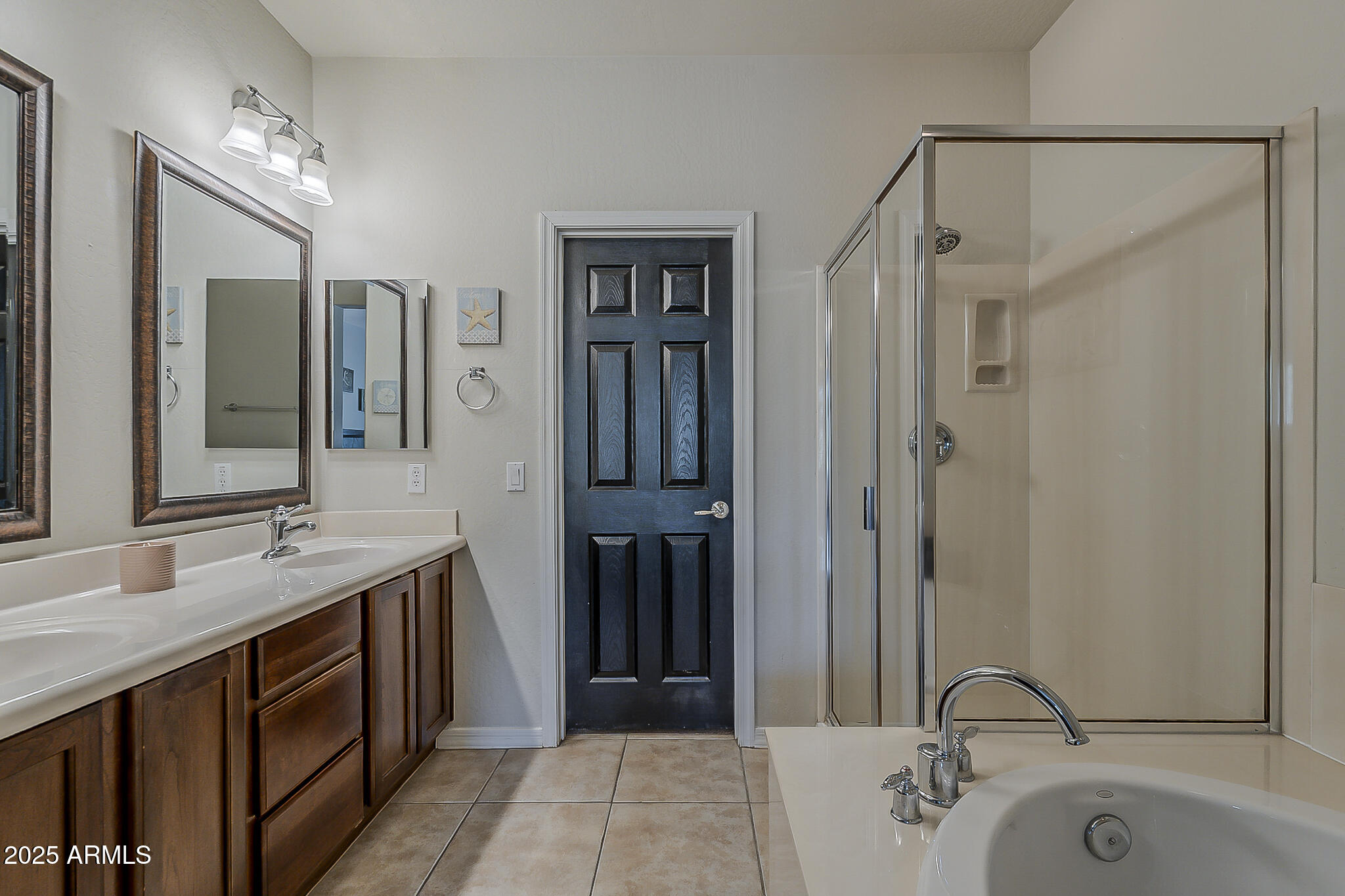 2124 W HUNTER Court 237