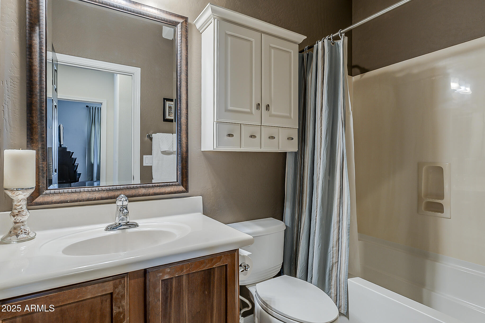 2124 W HUNTER Court 237