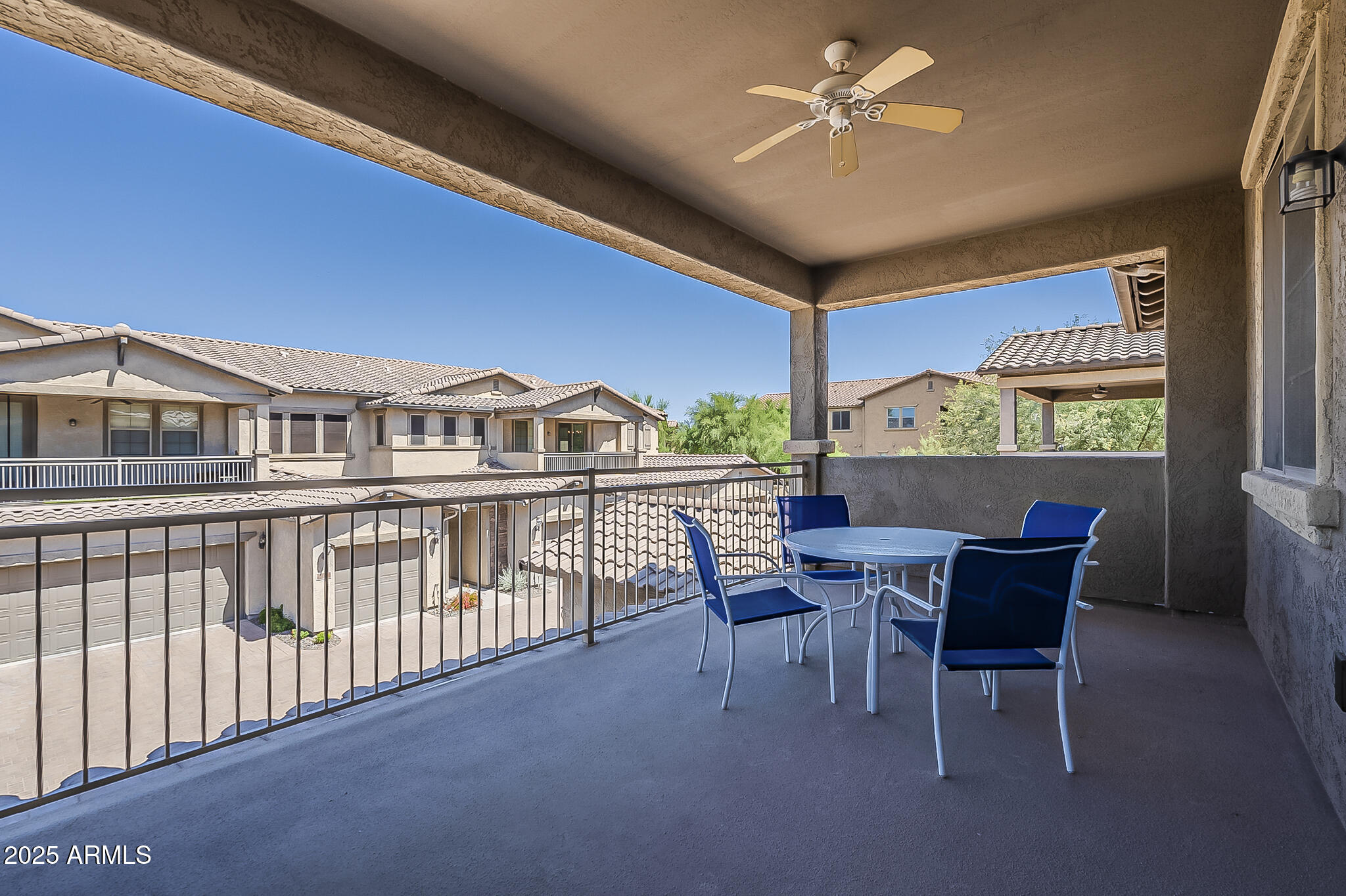2124 W HUNTER Court 237