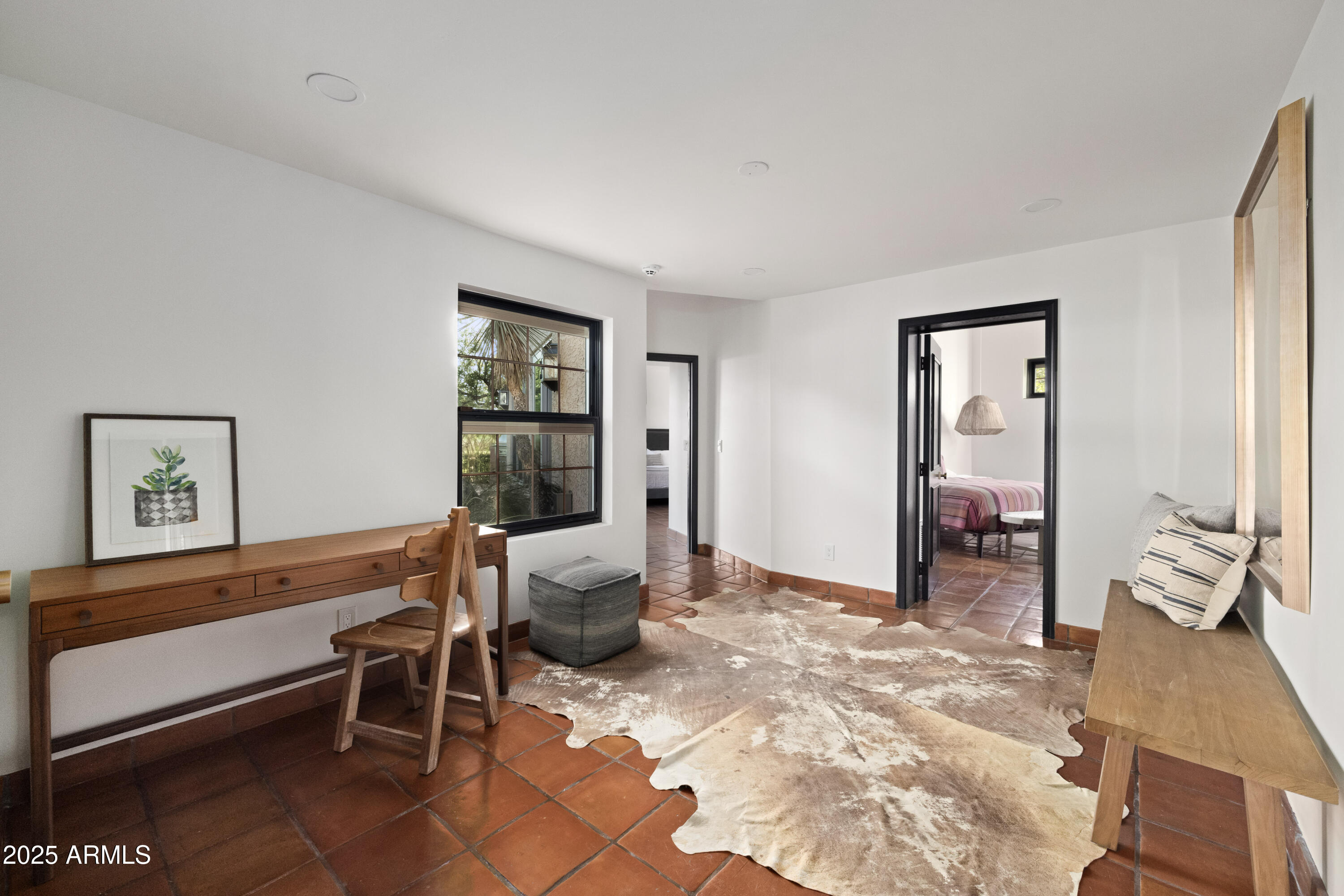 8255 E Vista De Valle
