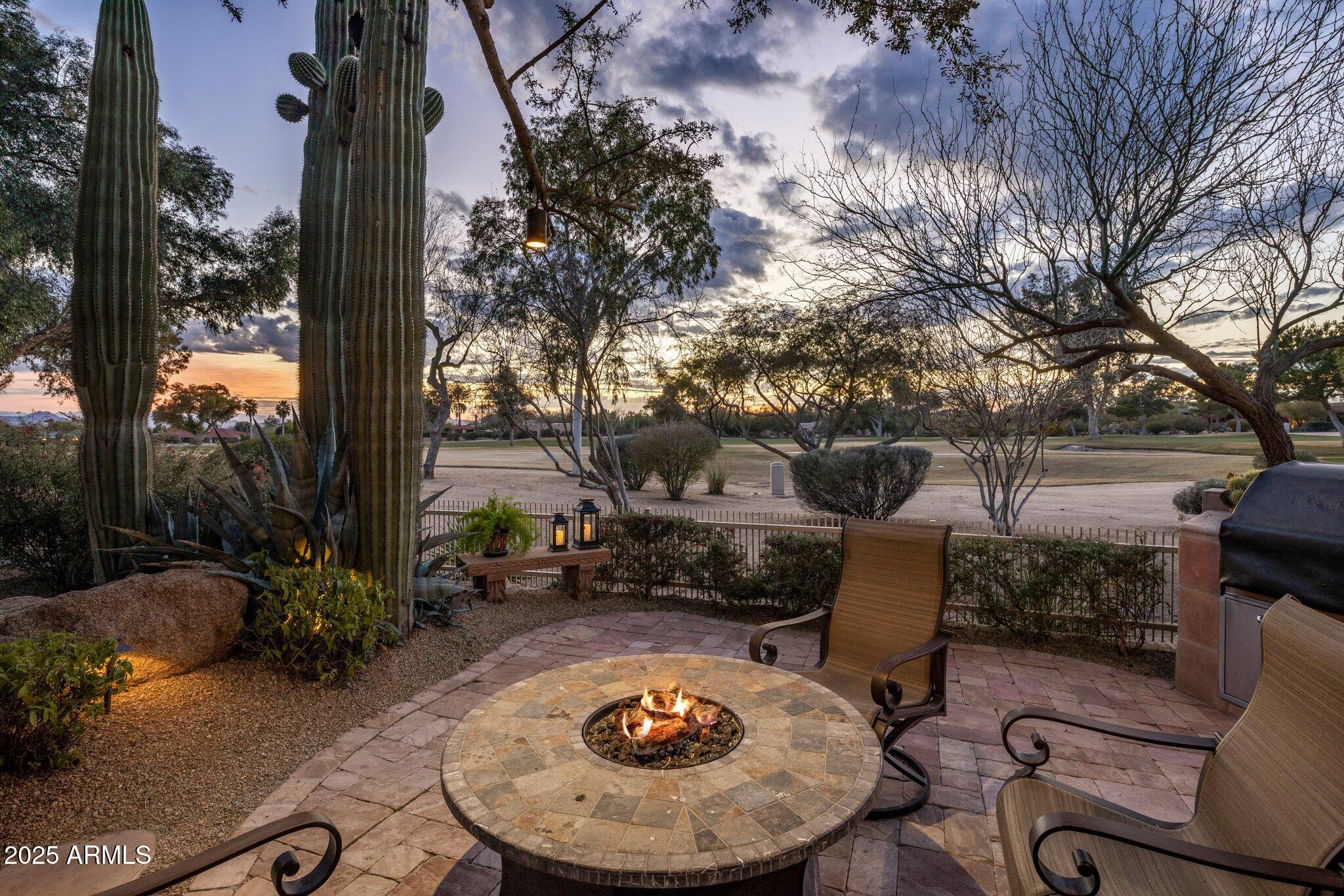 8255 E Vista De Valle