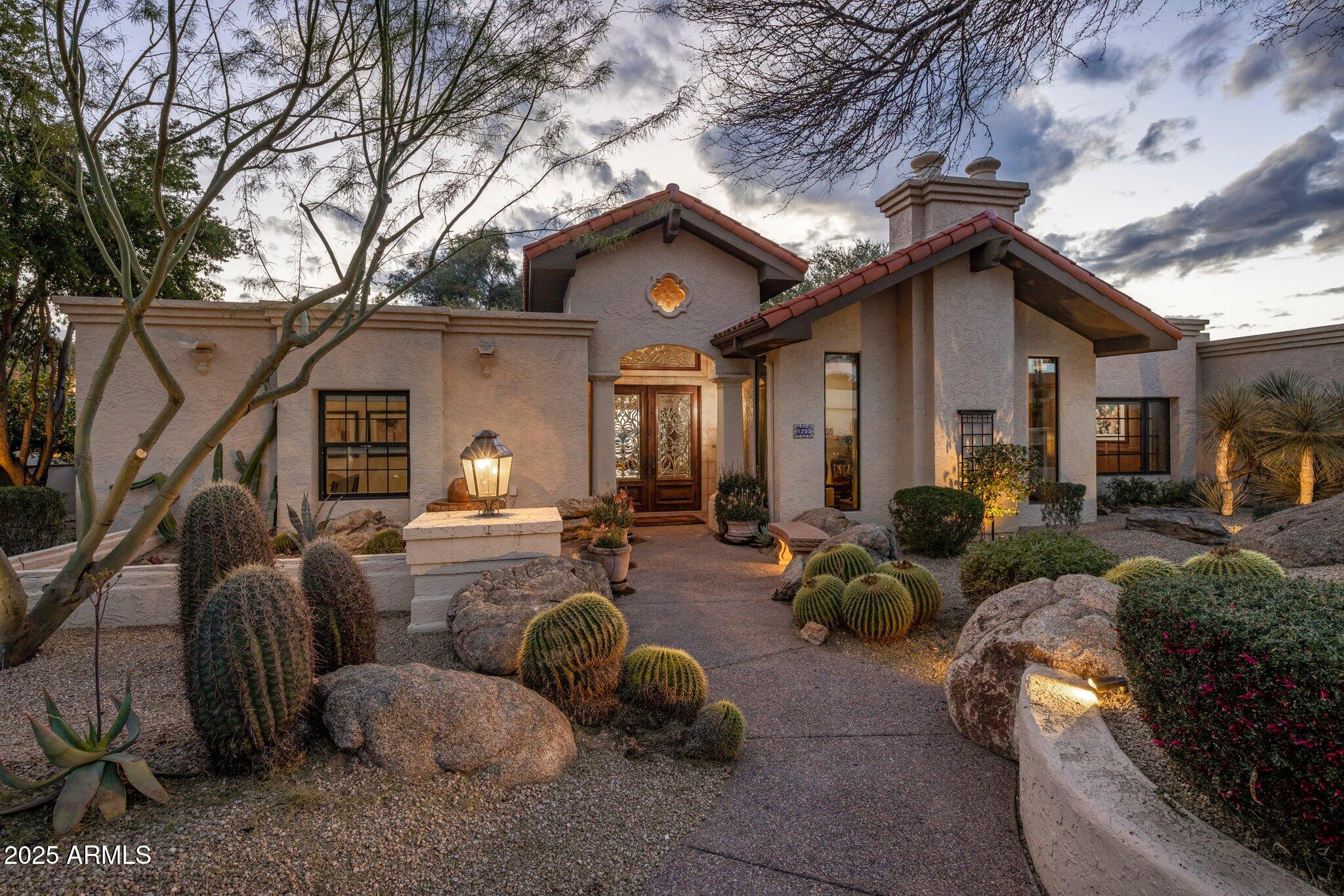 8255 E Vista De Valle
