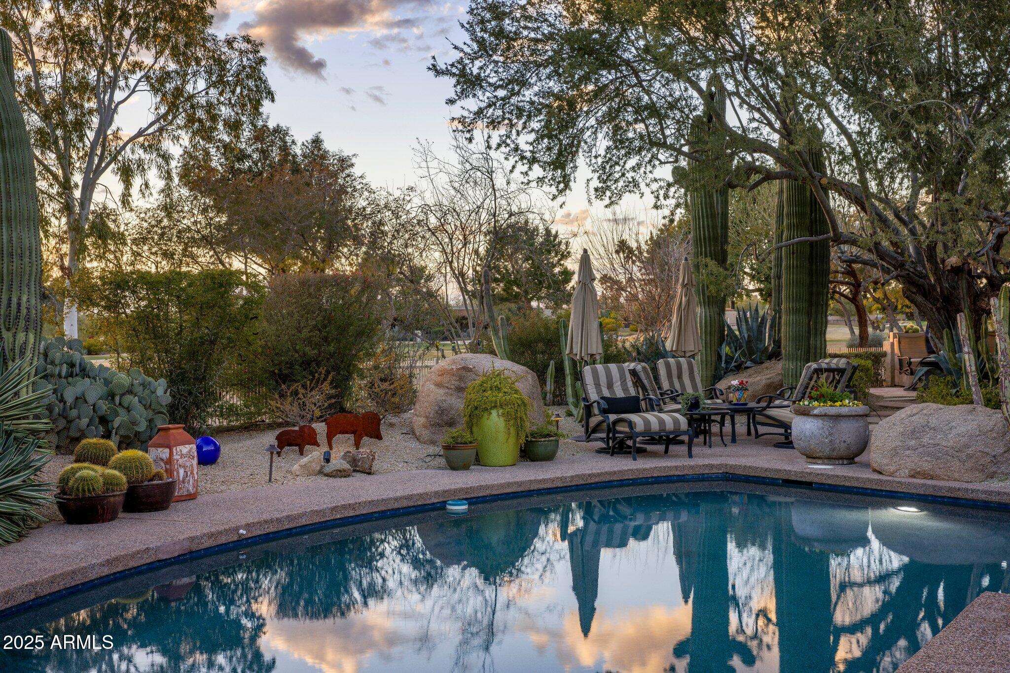 8255 E Vista De Valle