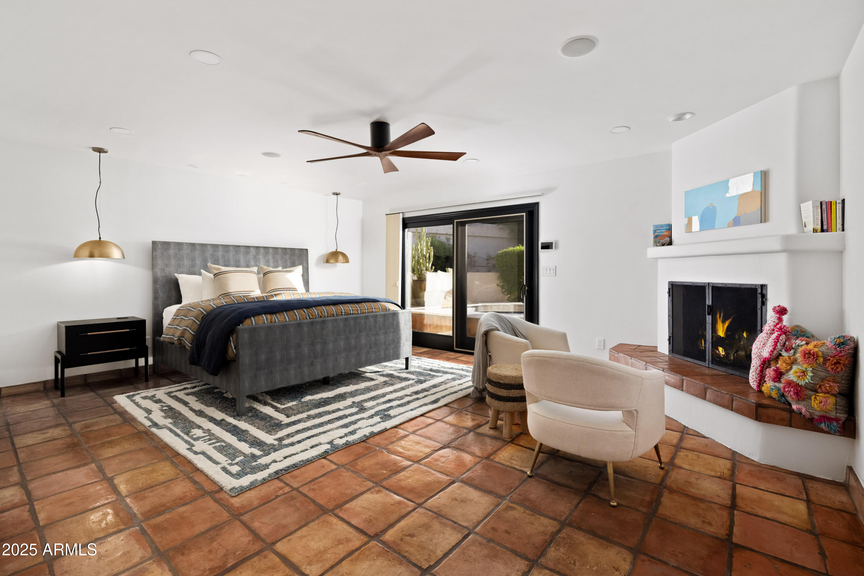 8255 E Vista De Valle