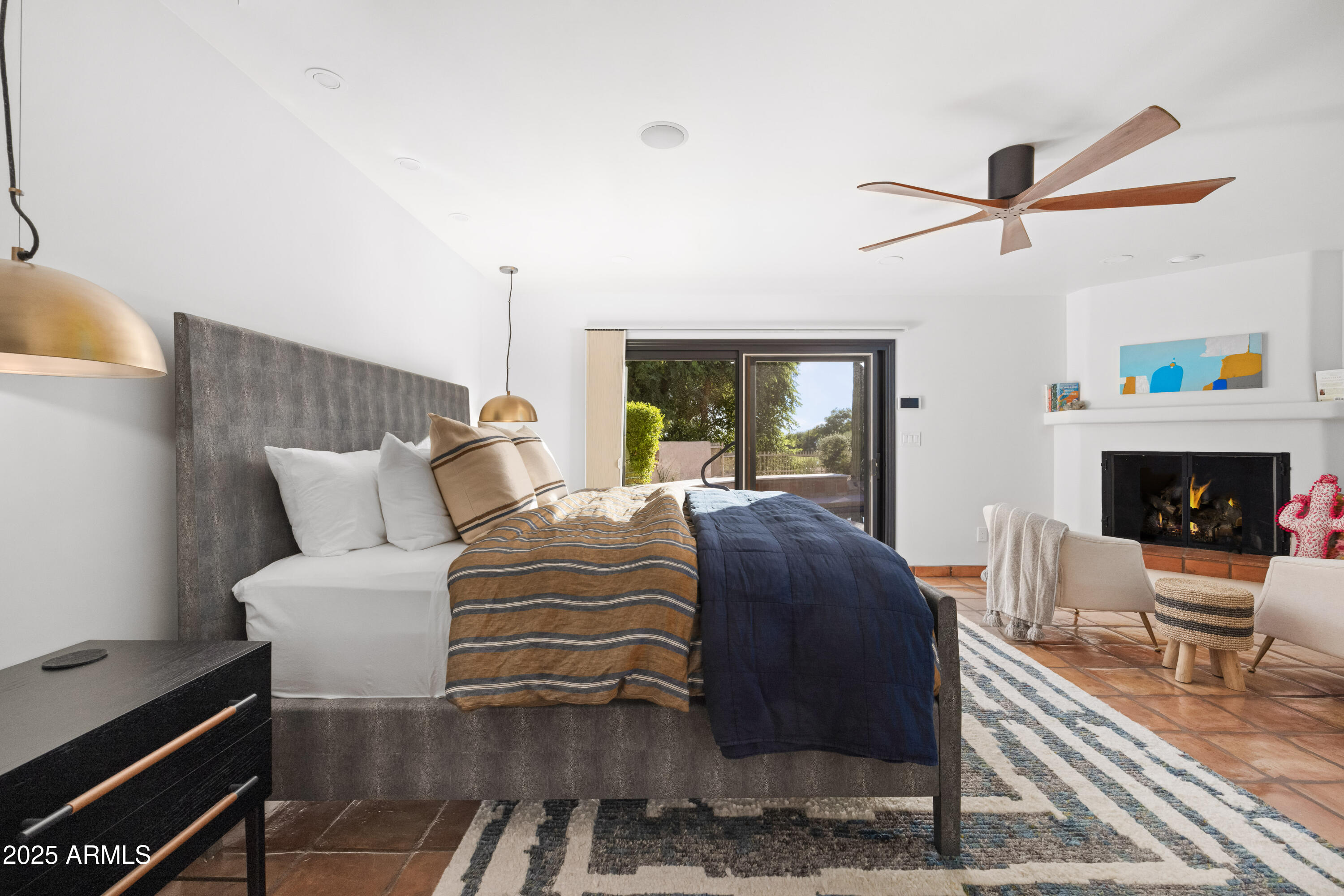 8255 E Vista De Valle