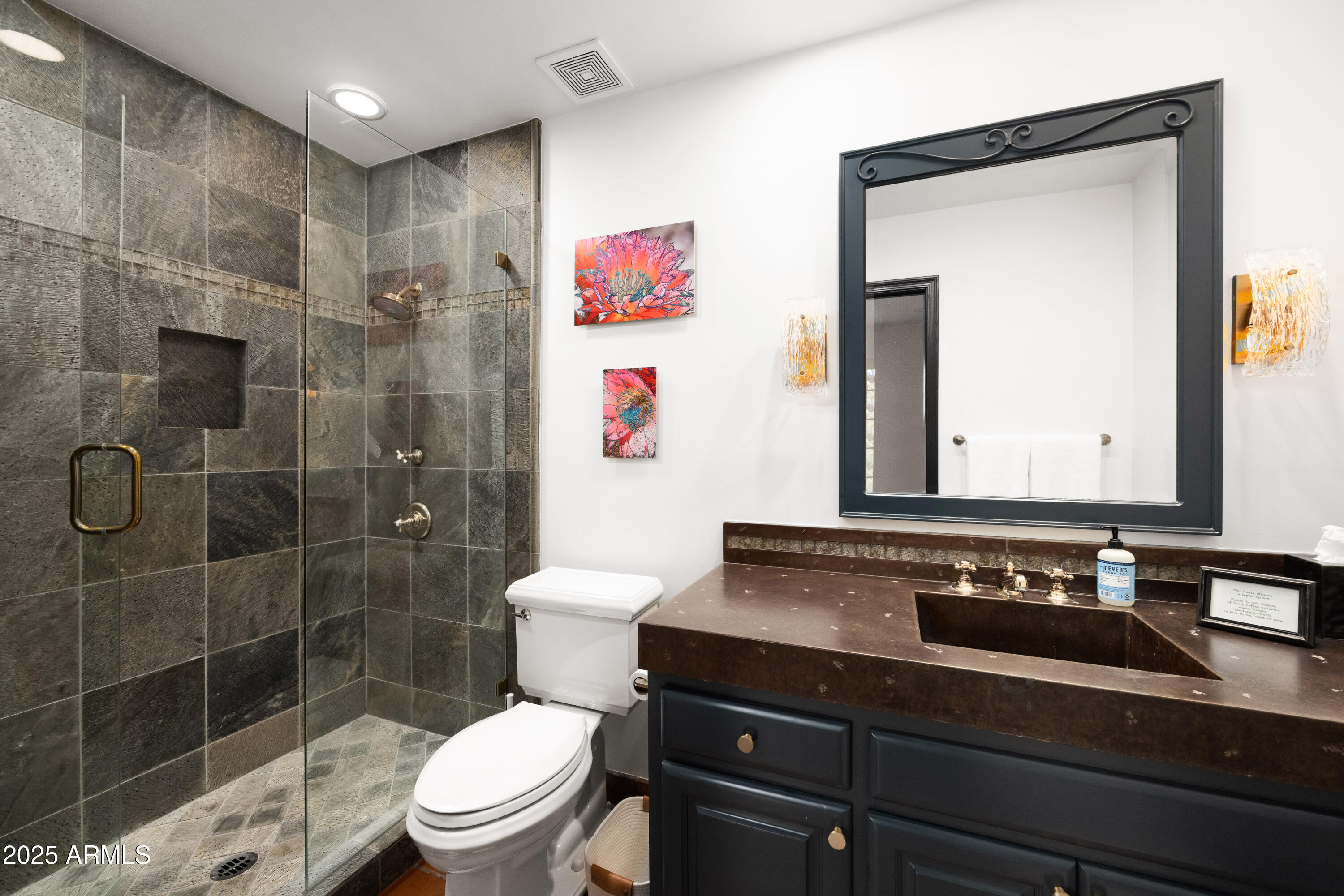 8255 E Vista De Valle