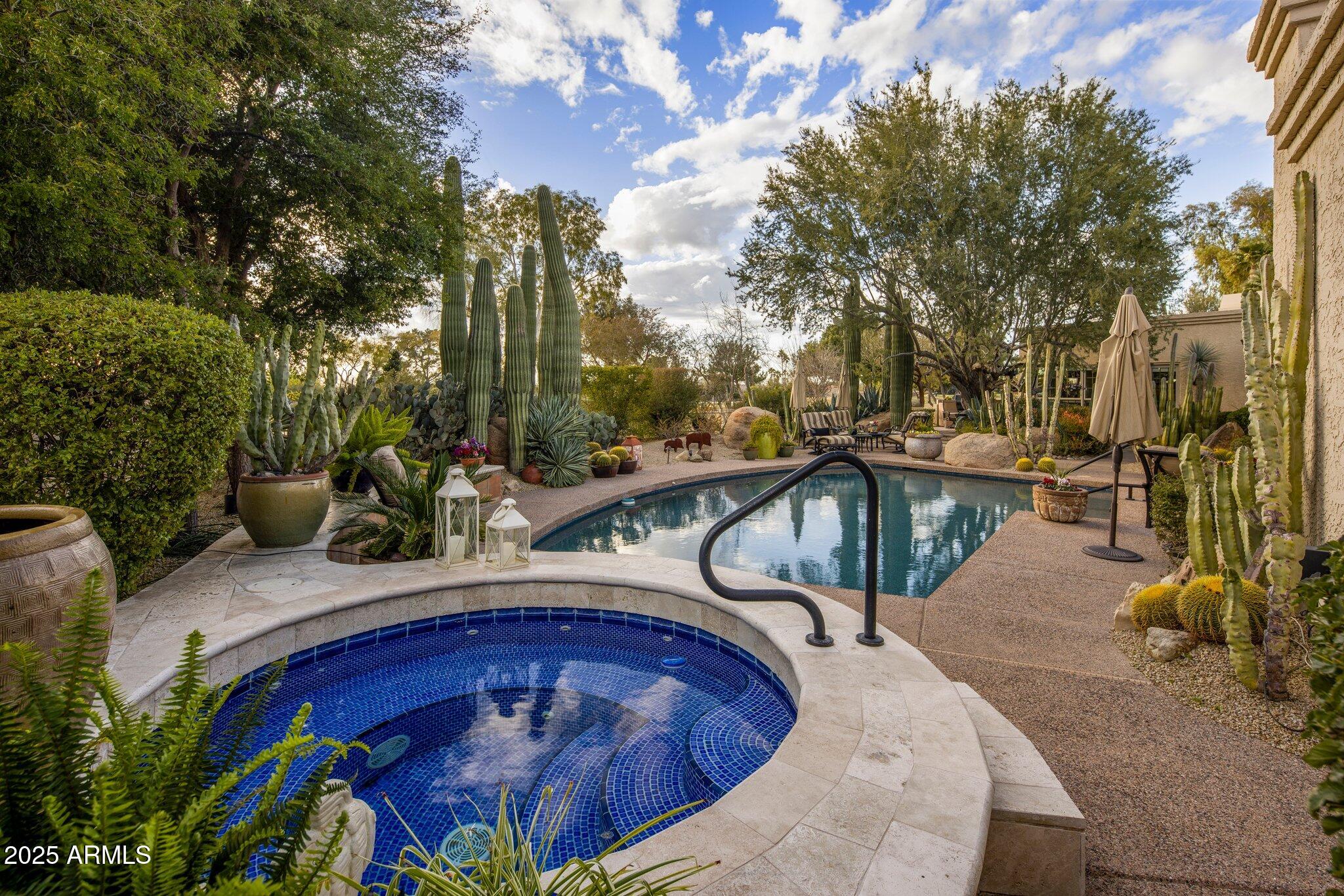 8255 E Vista De Valle