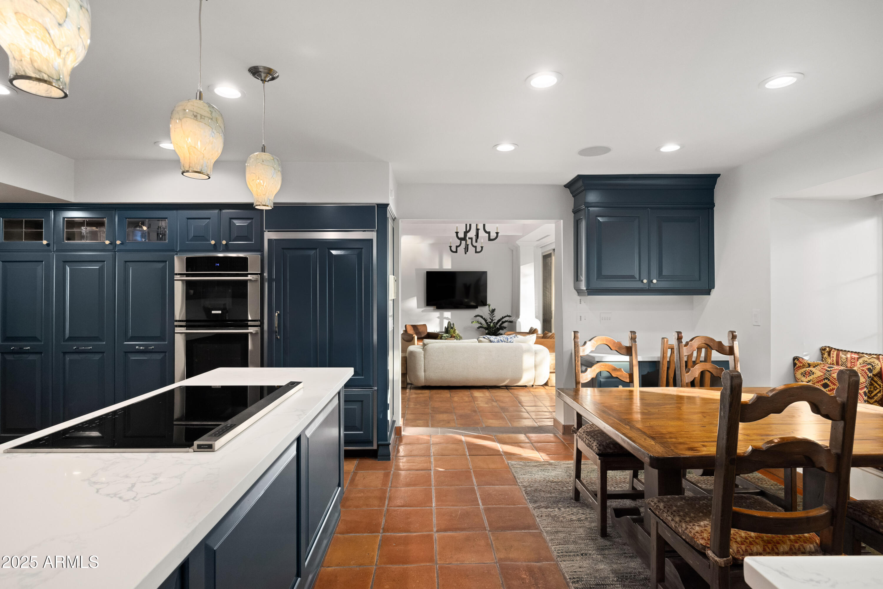 8255 E Vista De Valle