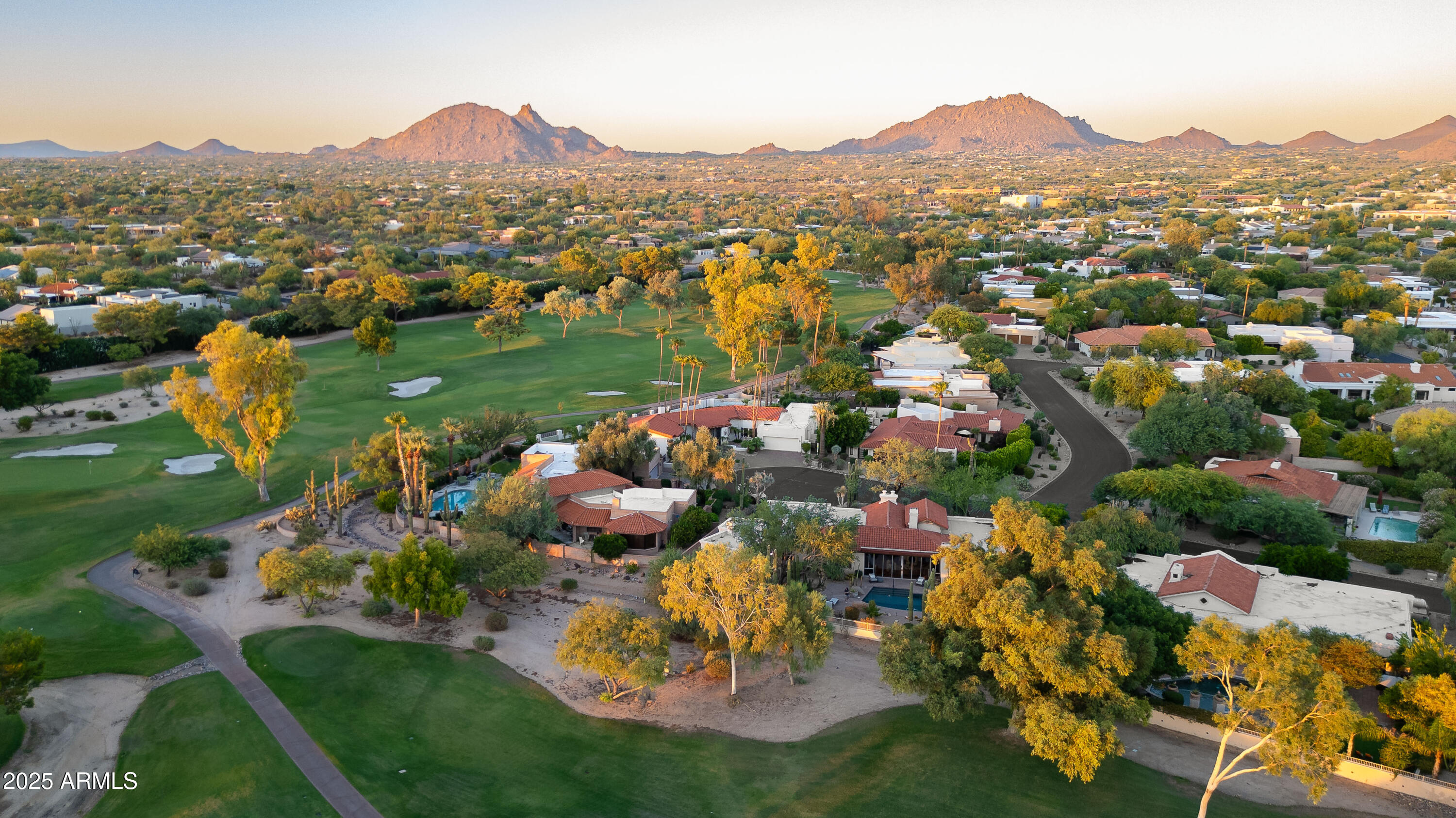 8255 E Vista De Valle