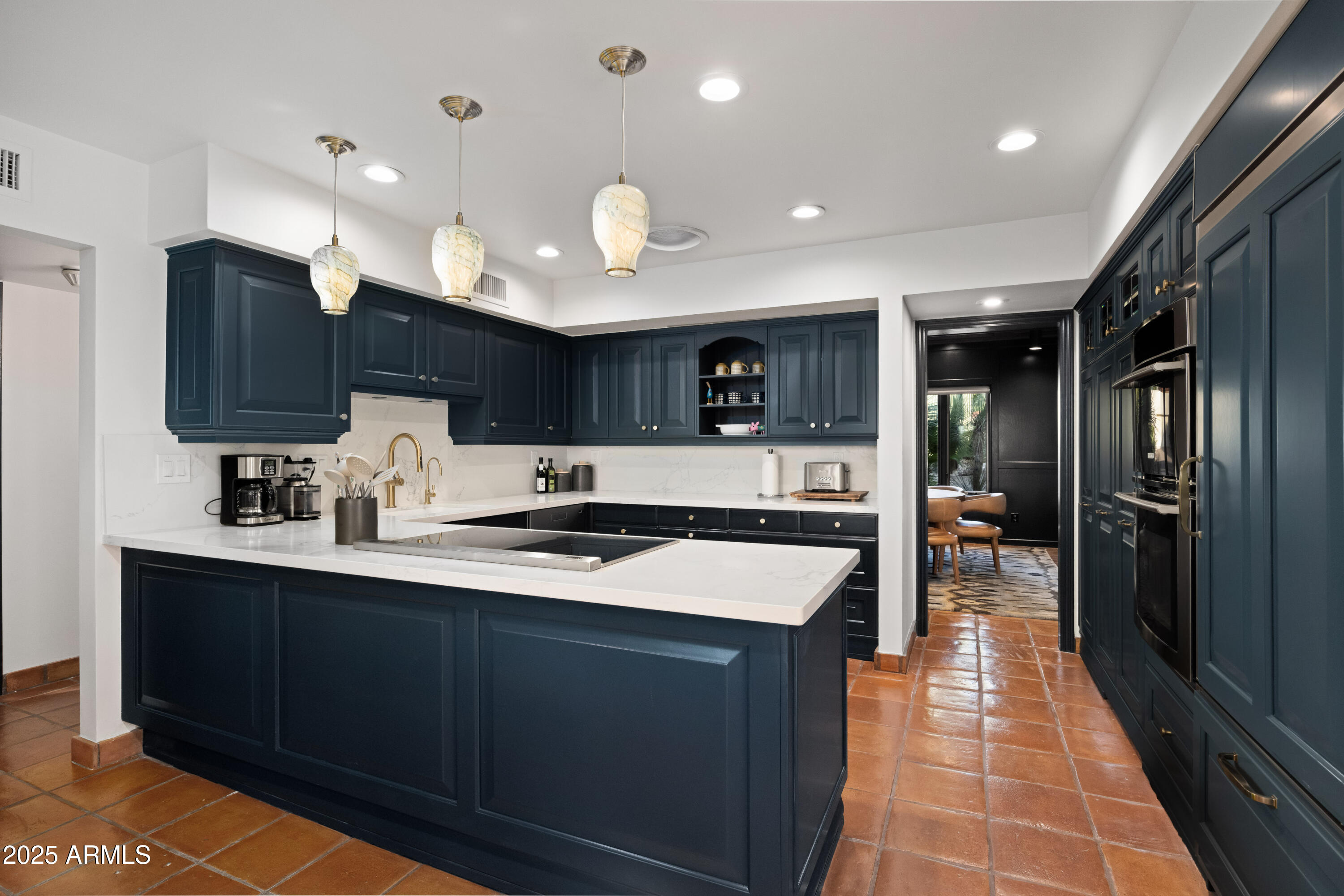 8255 E Vista De Valle