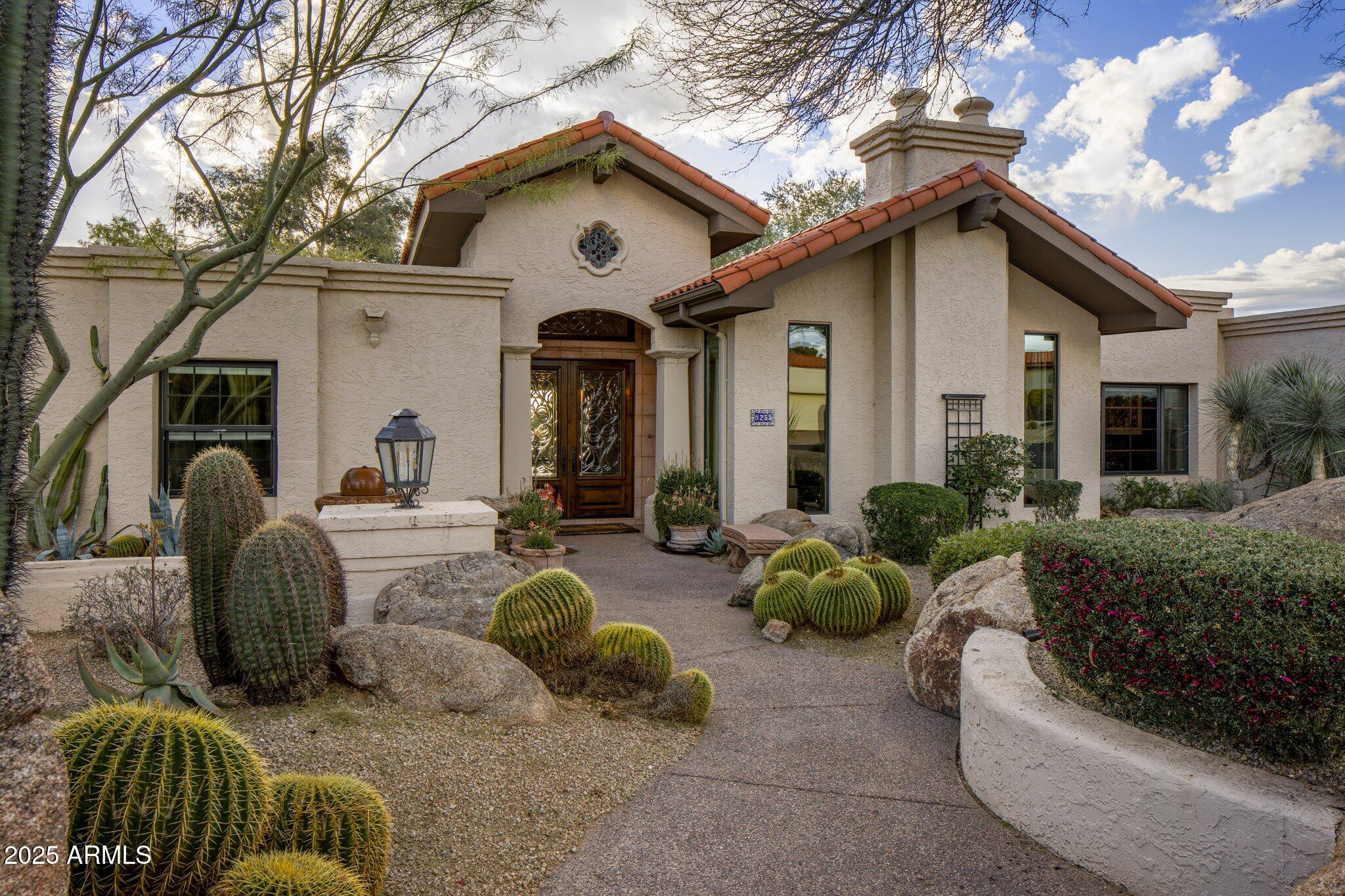 8255 E Vista De Valle