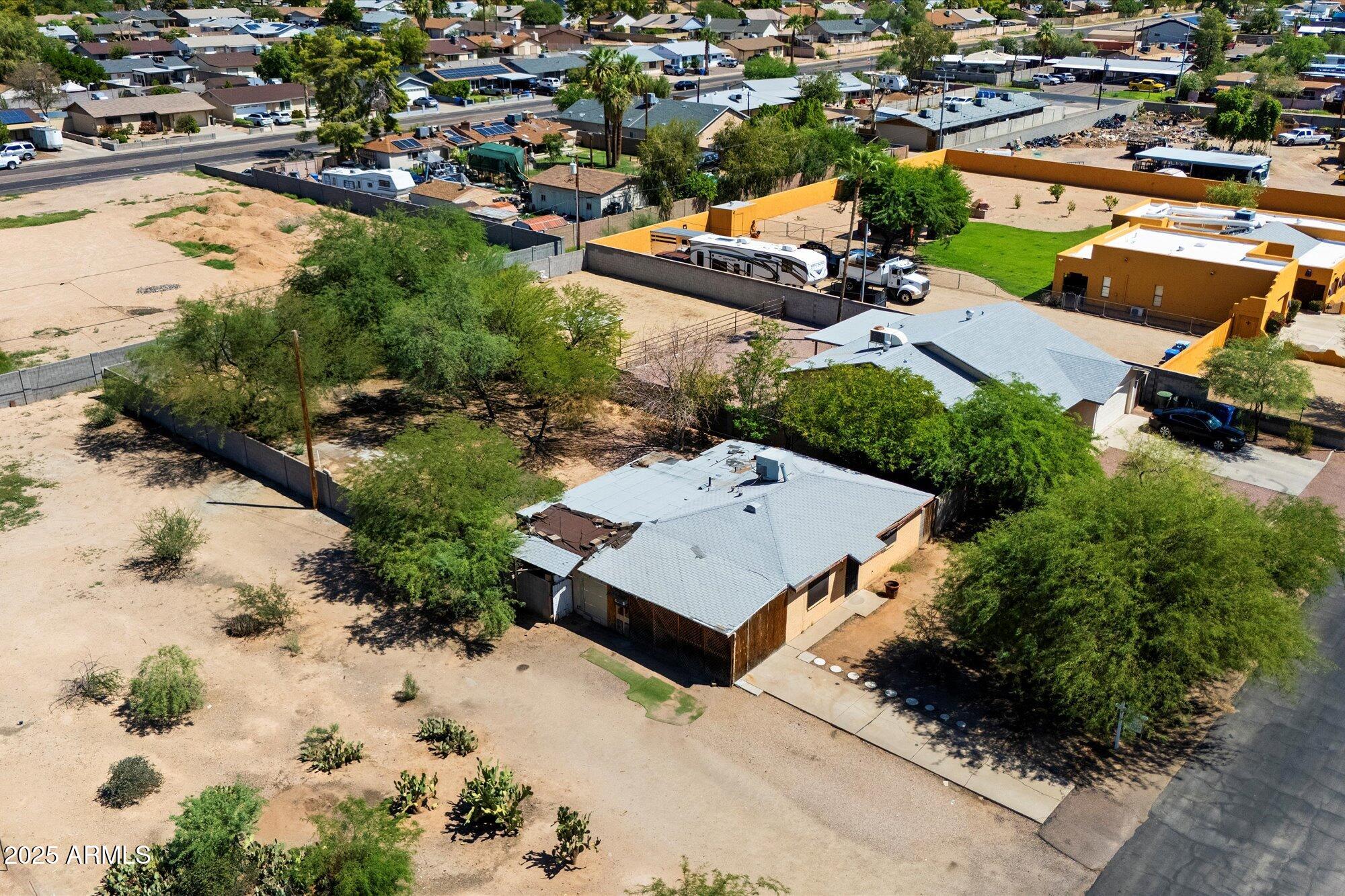 2906 E SAINT JOHN Road