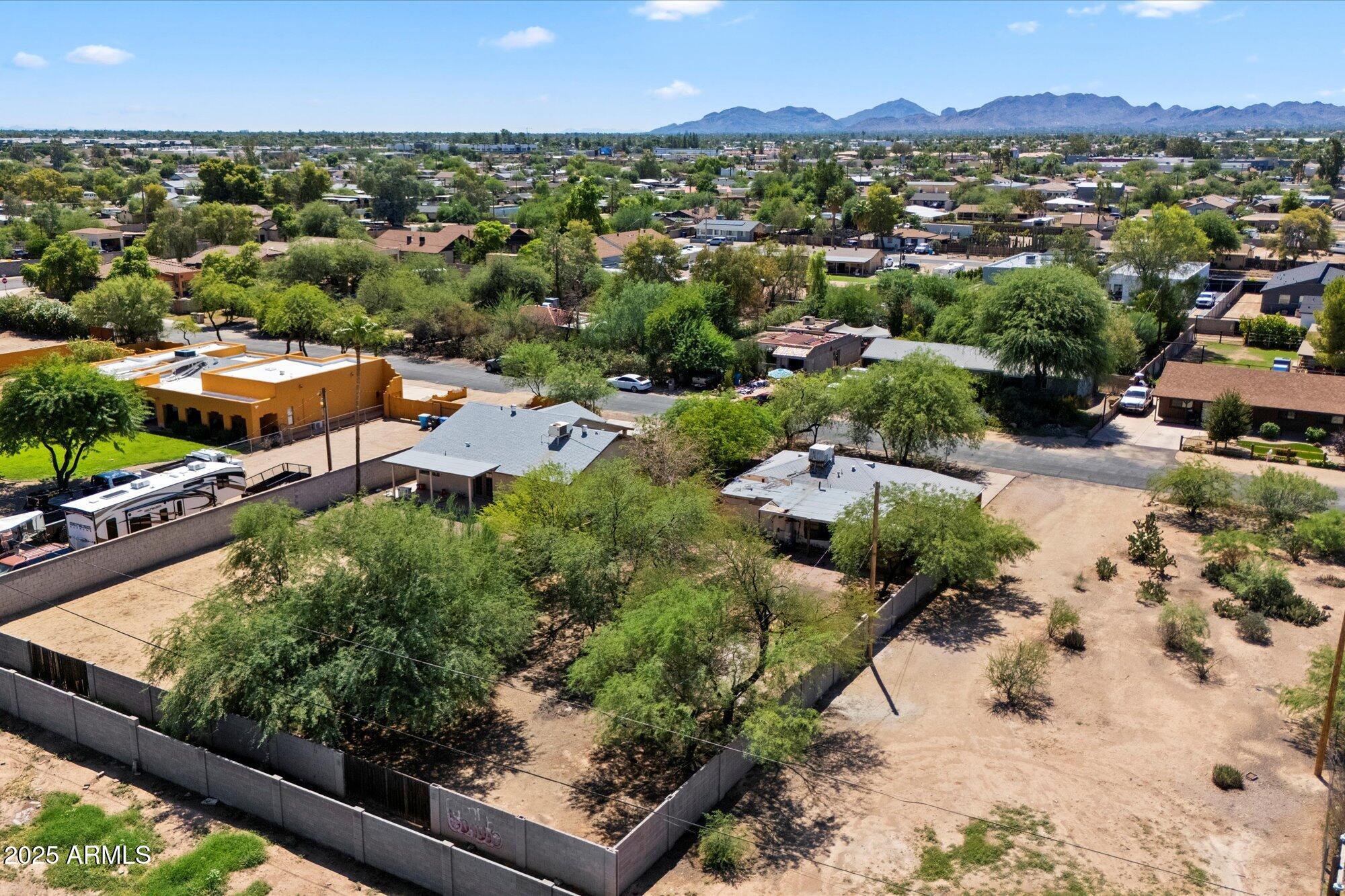 2906 E SAINT JOHN Road